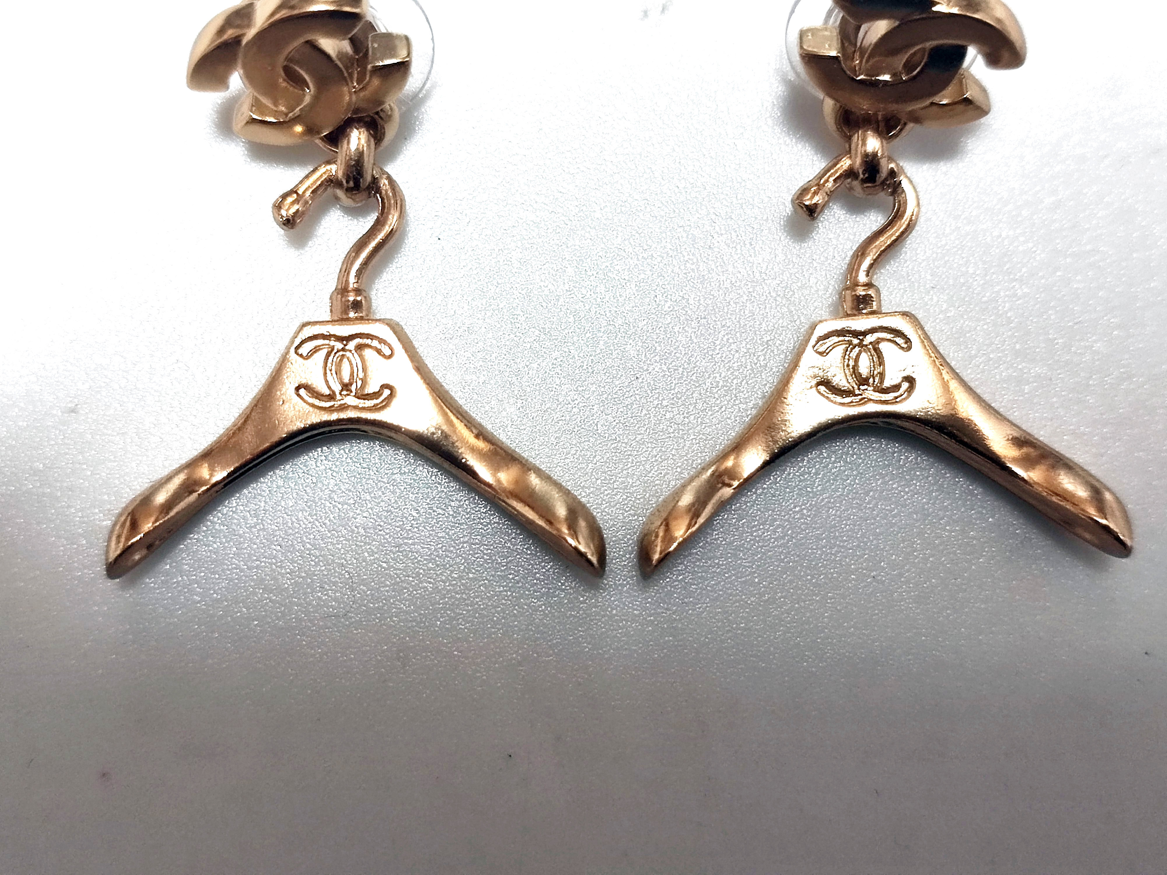 Coco Mark Hanger Swing Earrings 02P Earrings — view 5