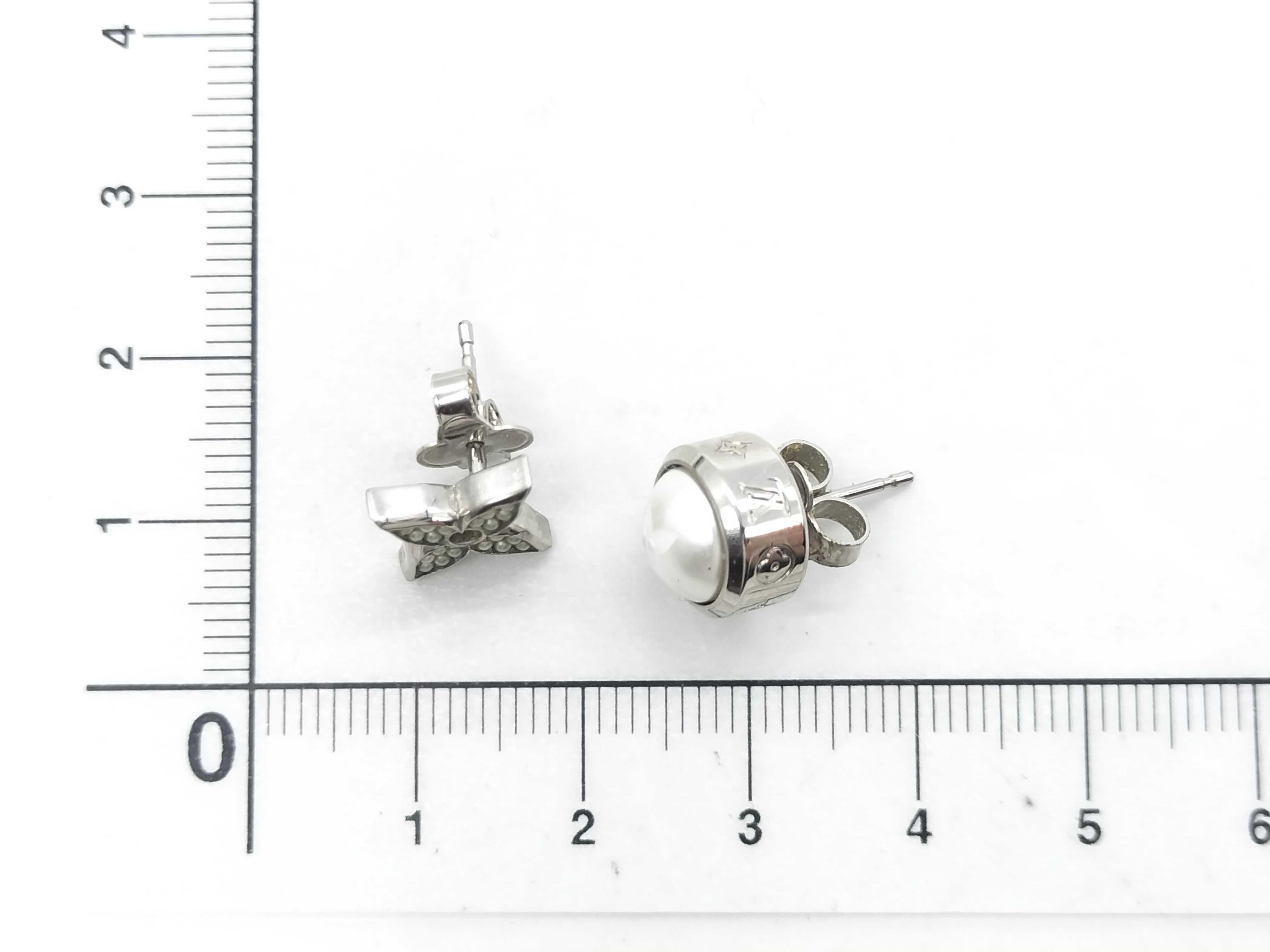 Monogram M01856 Pearl Fusion Earrings — view 11