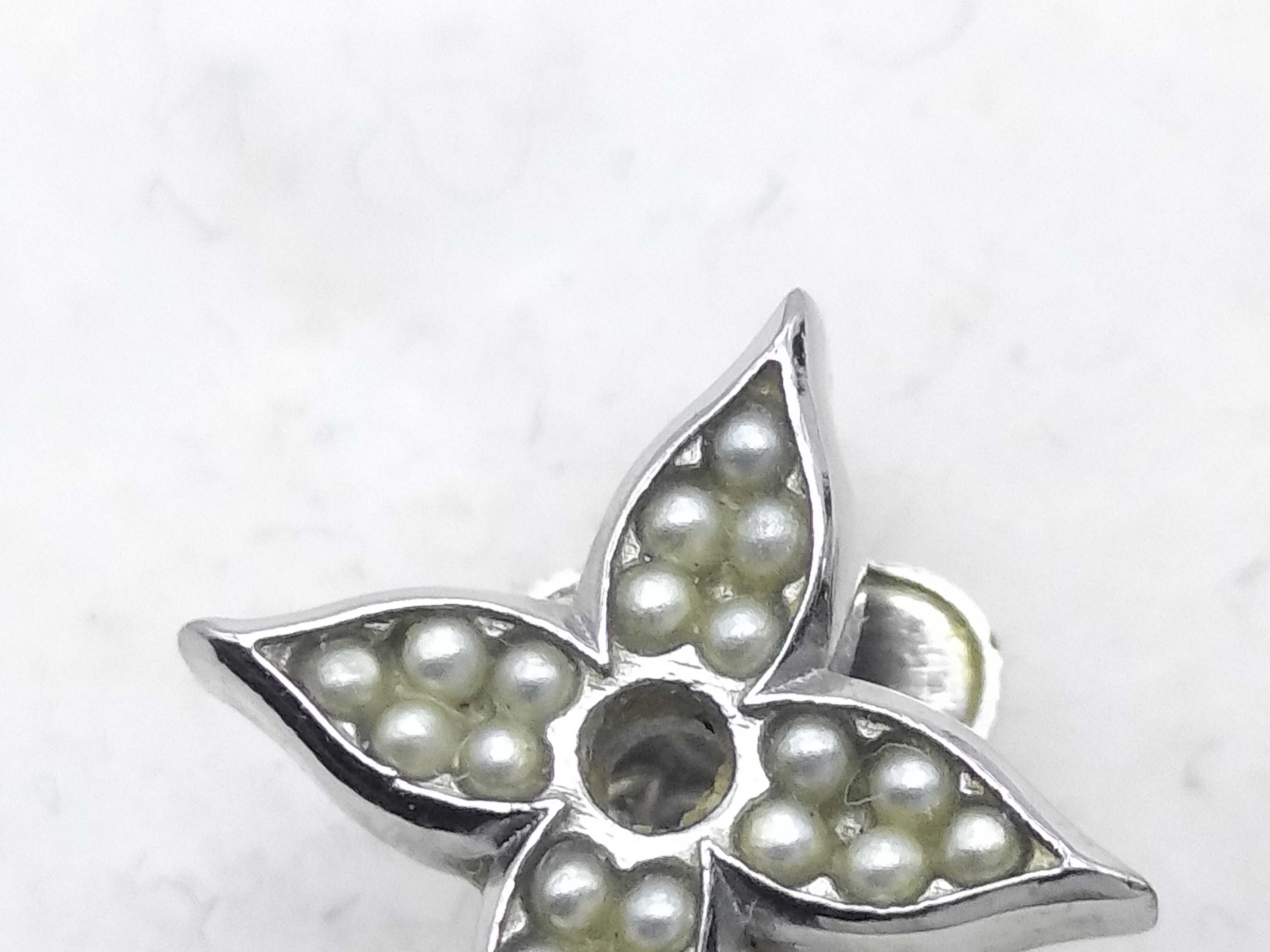 Monogram M01856 Pearl Fusion Earrings — view 3