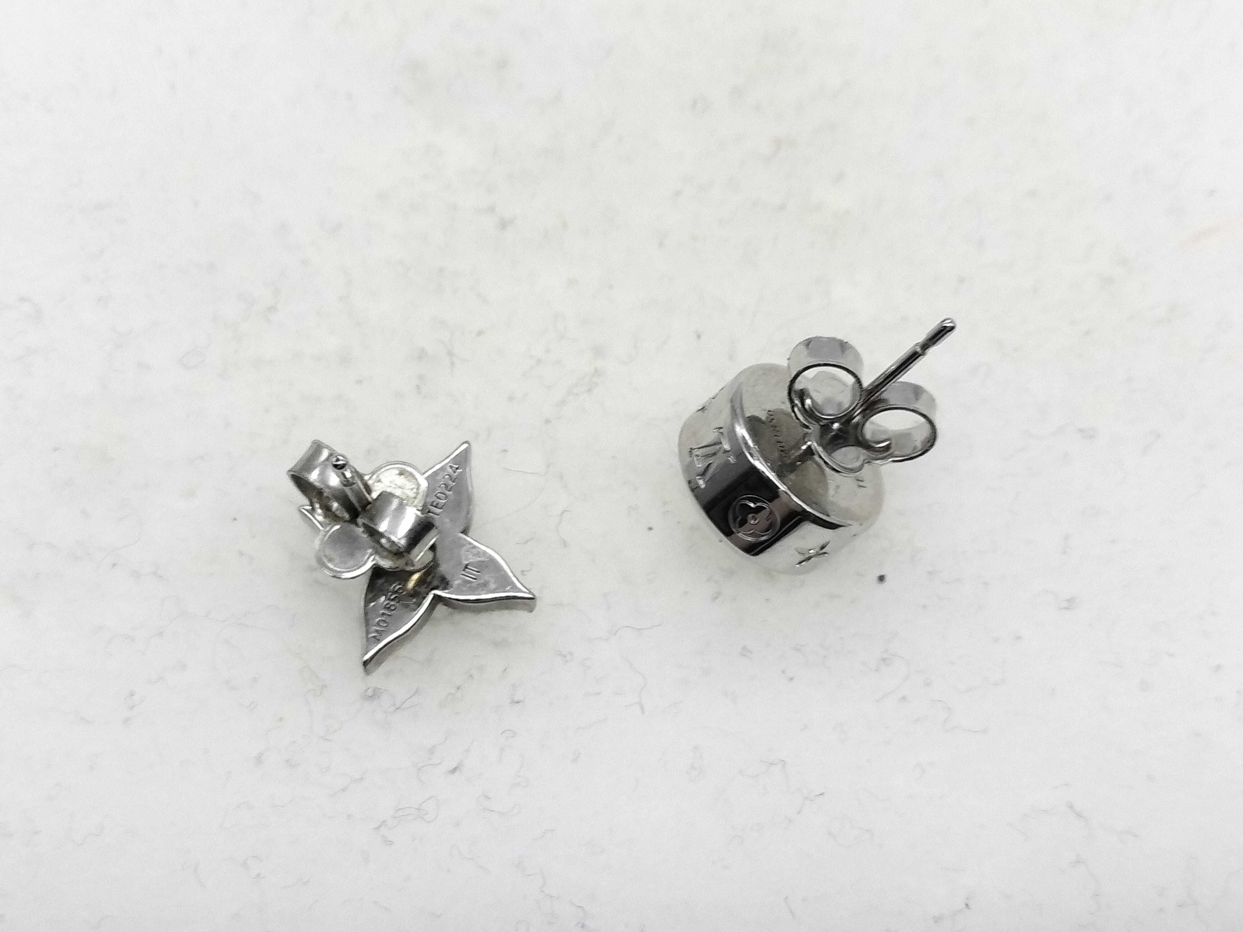 Monogram M01856 Pearl Fusion Earrings — view 4
