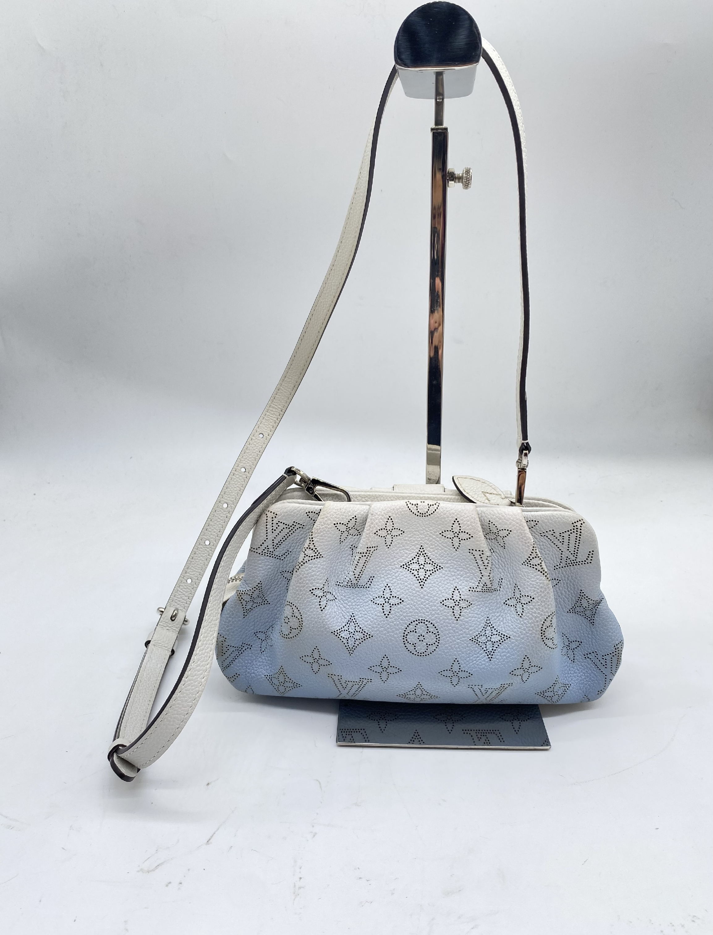Mahina Scala M80497 Shoulder Bag (IC chip detected) — view 2