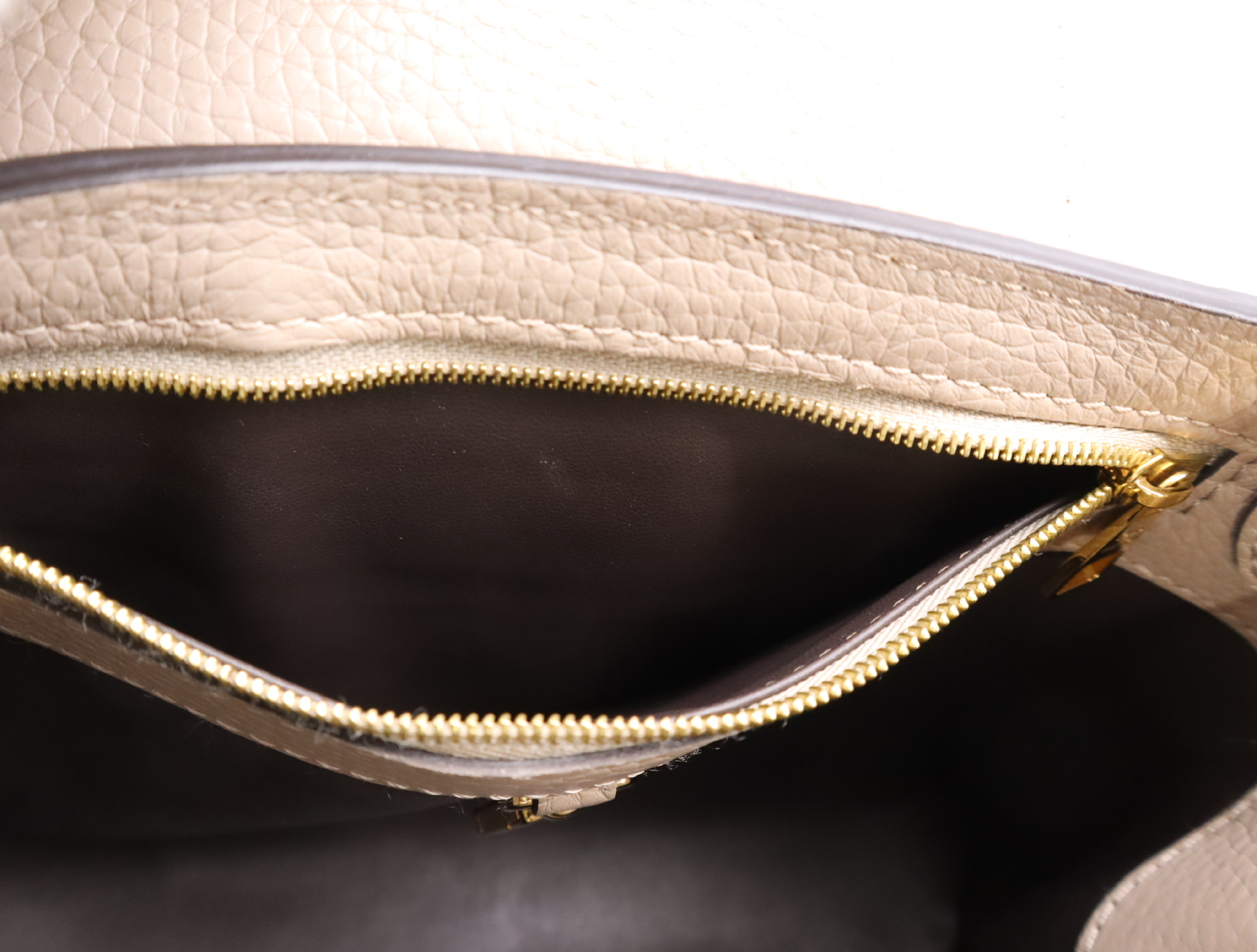 M24736 Taurillon Capucines BB Galet Handbag (RFID detected, no serial tag, includes shoulder strap, box, and dust bag) — view 13