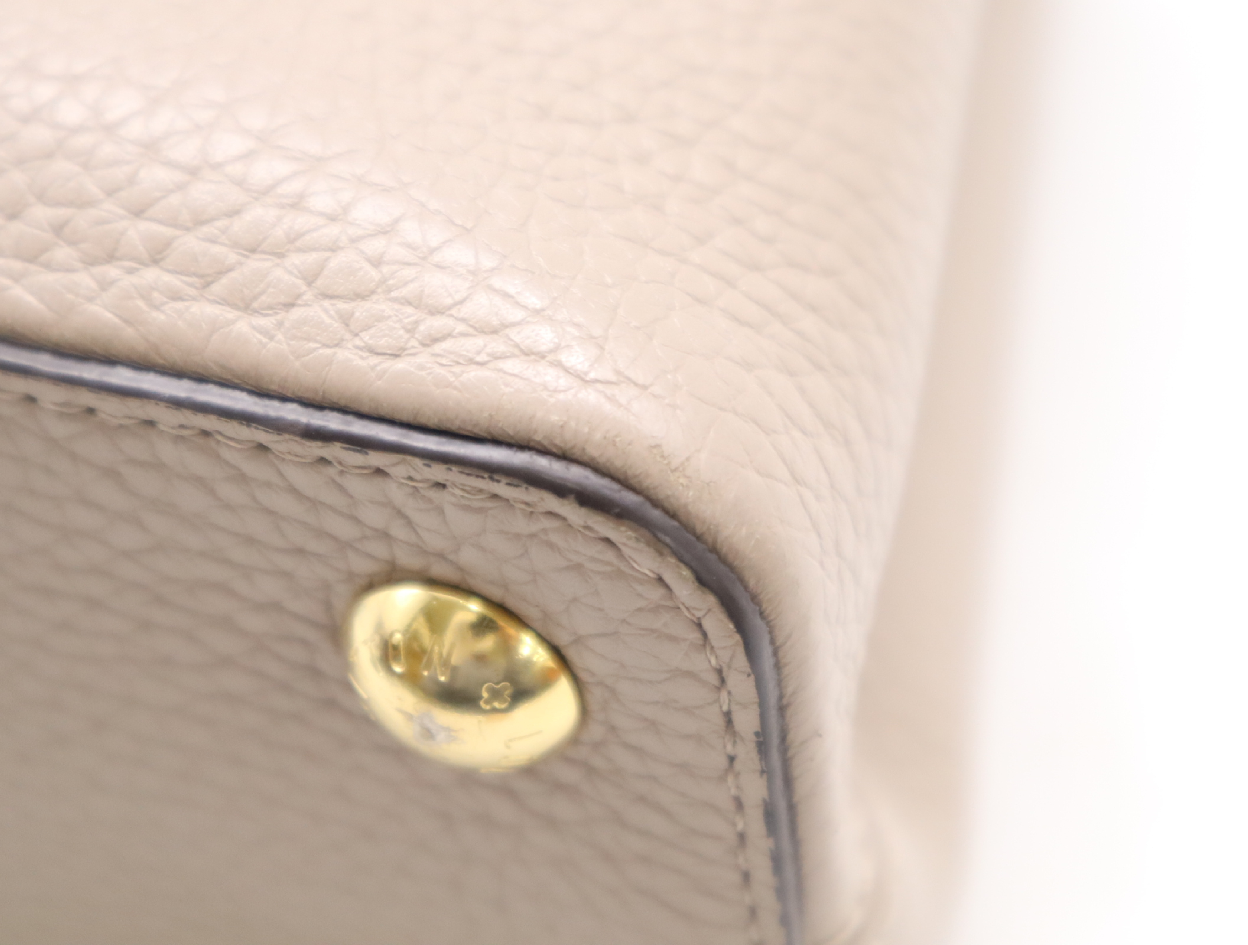 M24736 Taurillon Capucines BB Galet Handbag (RFID detected, no serial tag, includes shoulder strap, box, and dust bag) — view 7