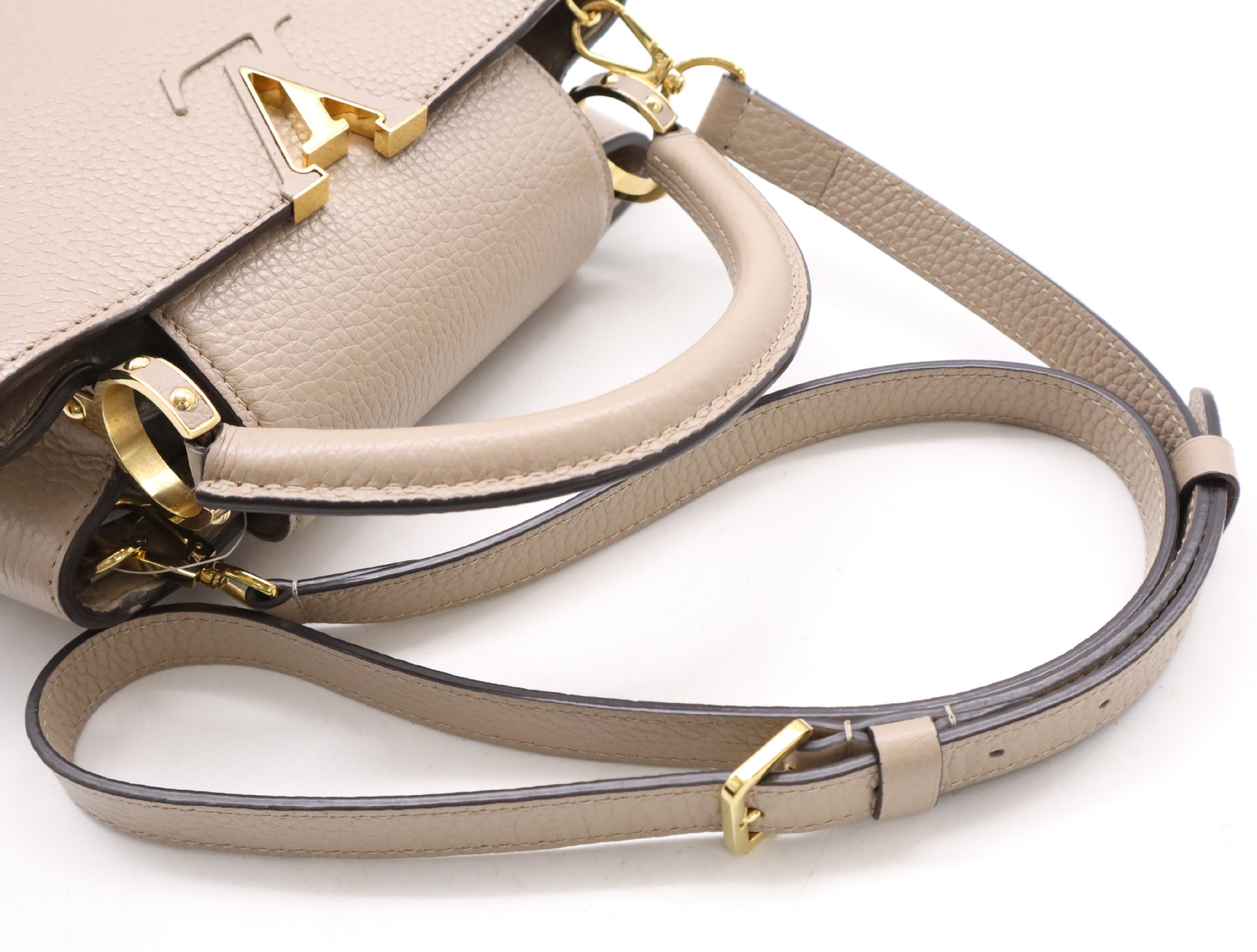 M24736 Taurillon Capucines BB Galet Handbag (RFID detected, no serial tag, includes shoulder strap, box, and dust bag) — view 10