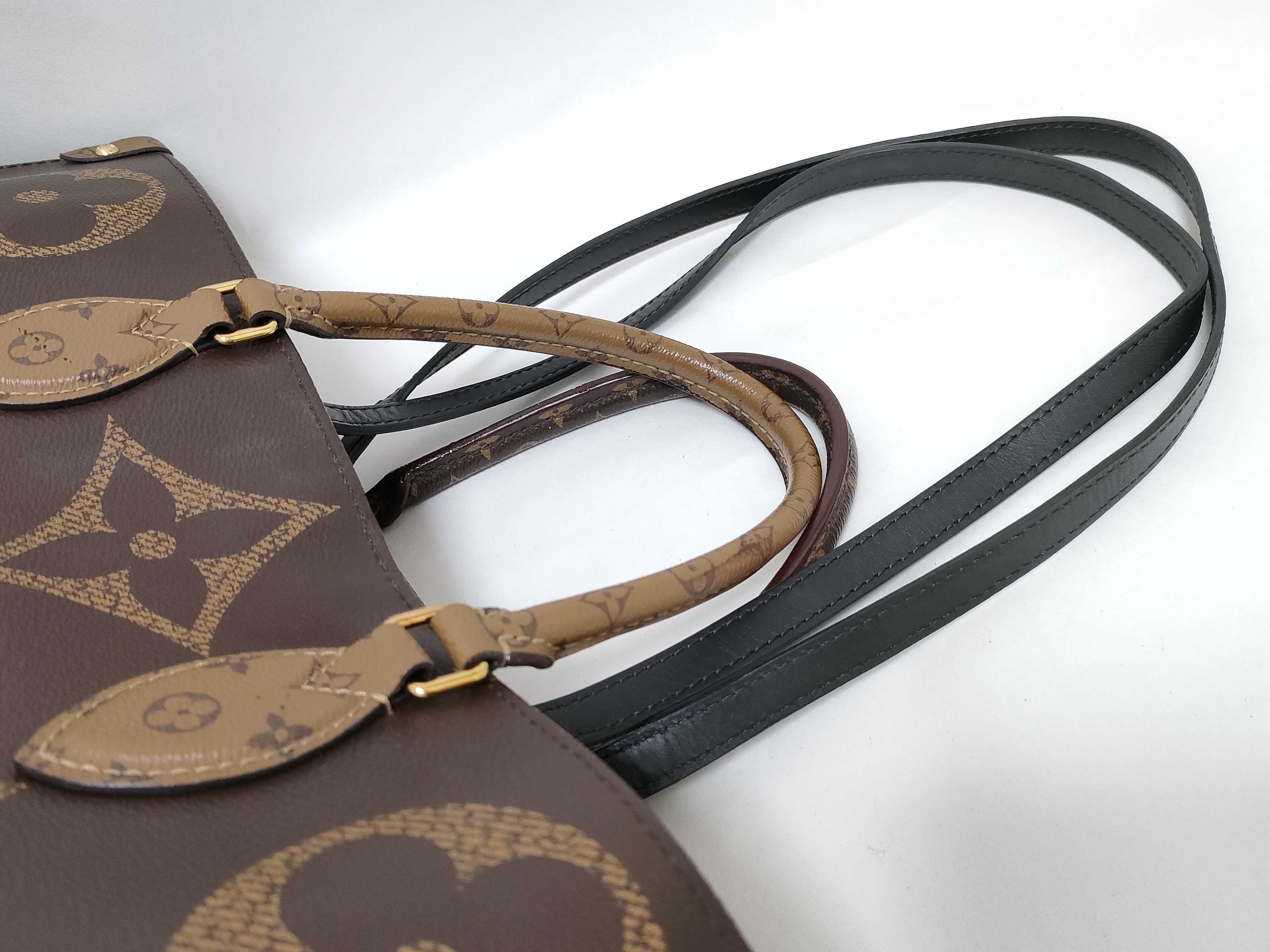 Monogram Giant Reverse OnTheGo Tote Bag — view 3