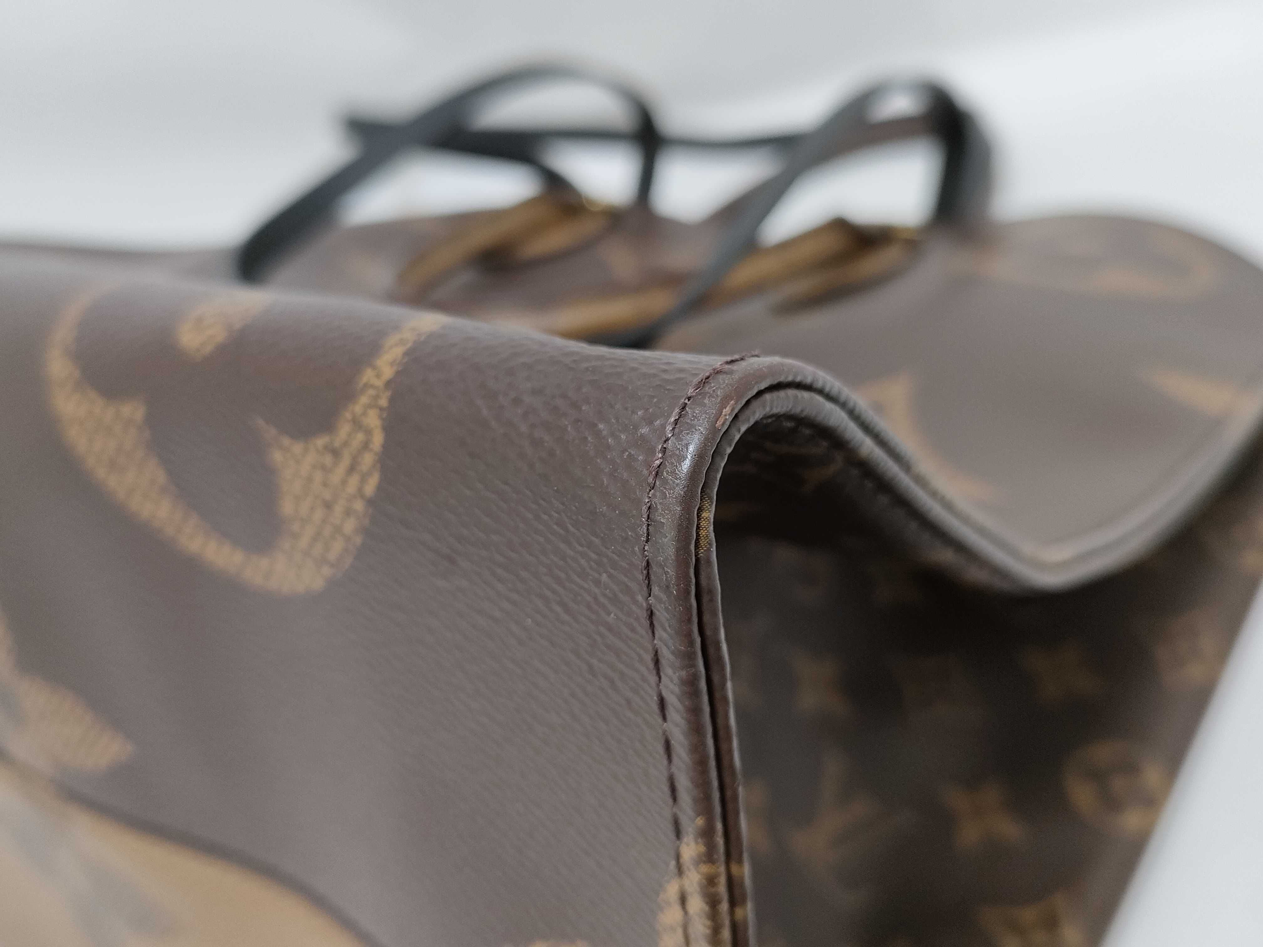 Monogram Giant Reverse OnTheGo Tote Bag — view 8