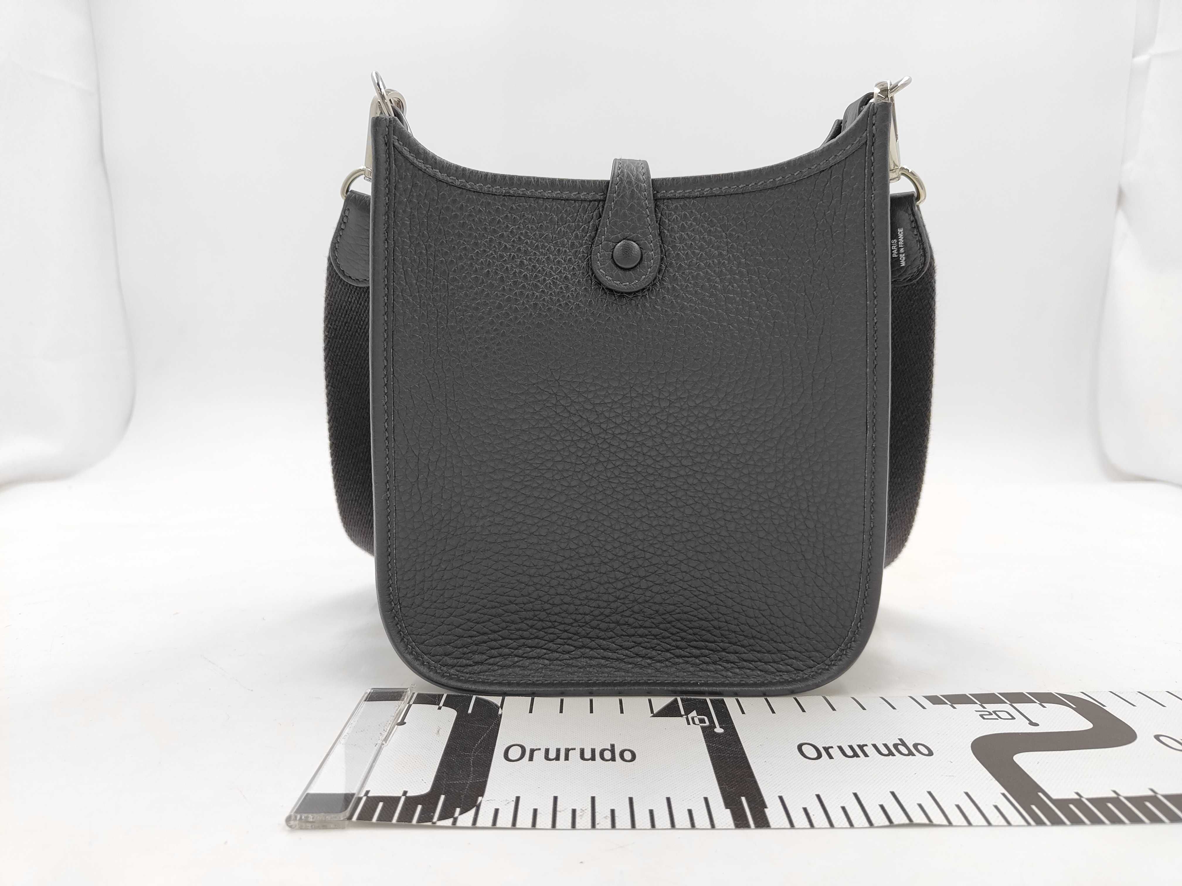 Evelyne TPM Taurillon W-stamp Shoulder Bag — view 2