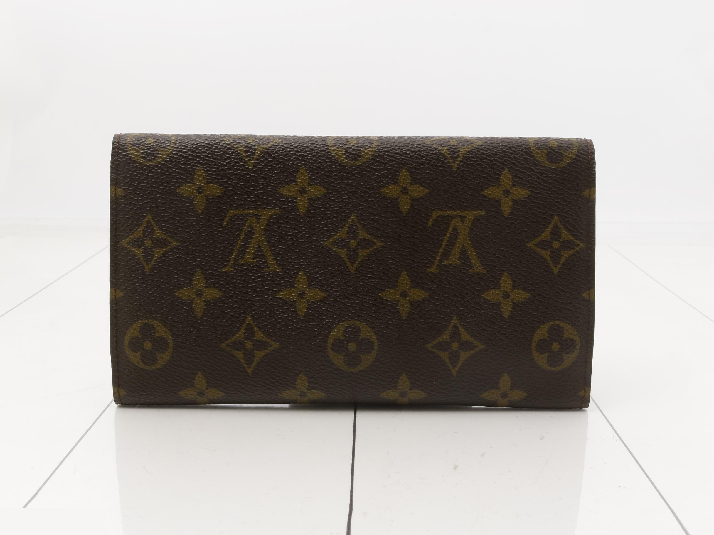 Monogram Porte International — view 2