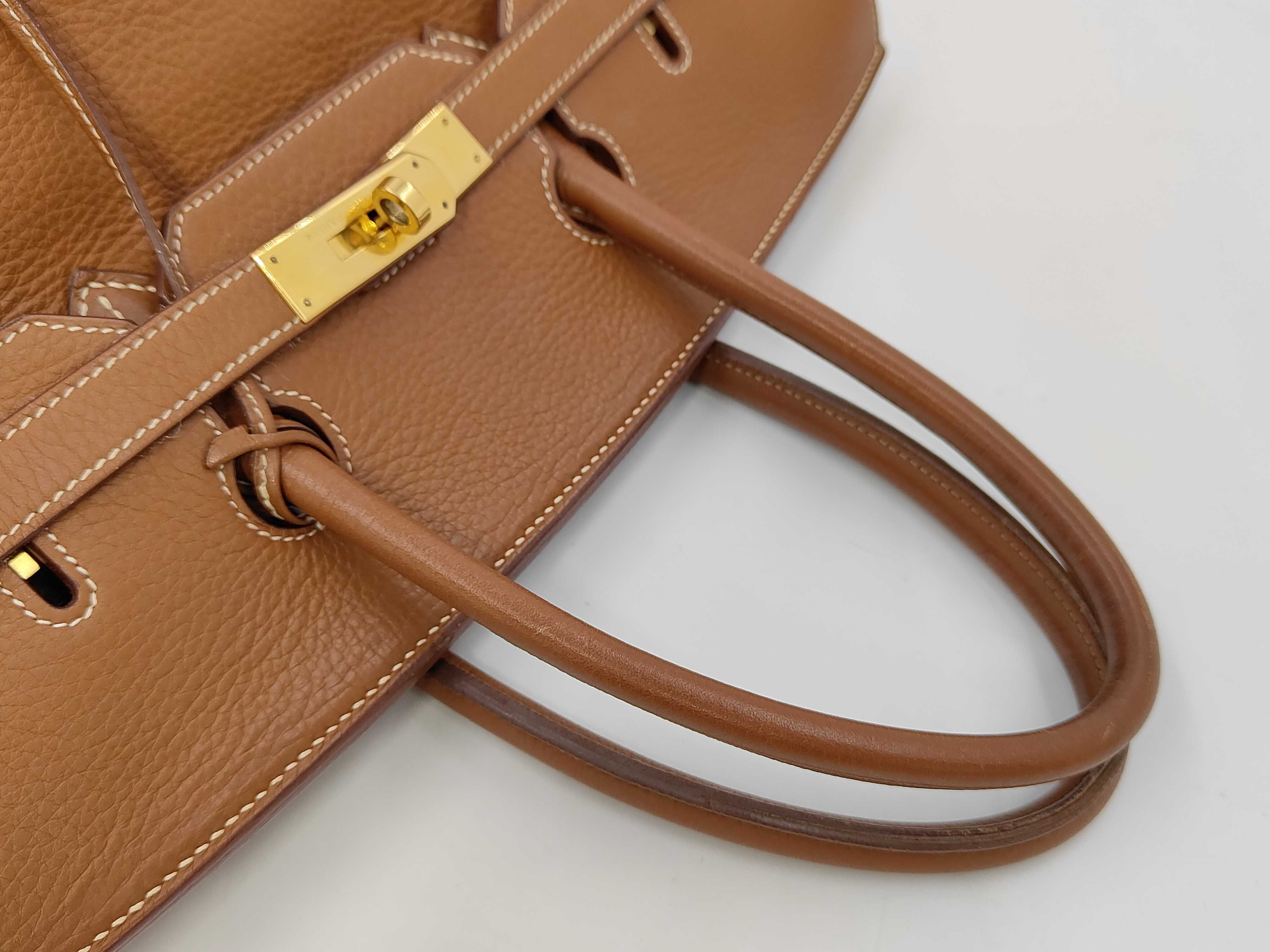 Birkin 35 Brown with Gold Hardware L Handbag — view 3