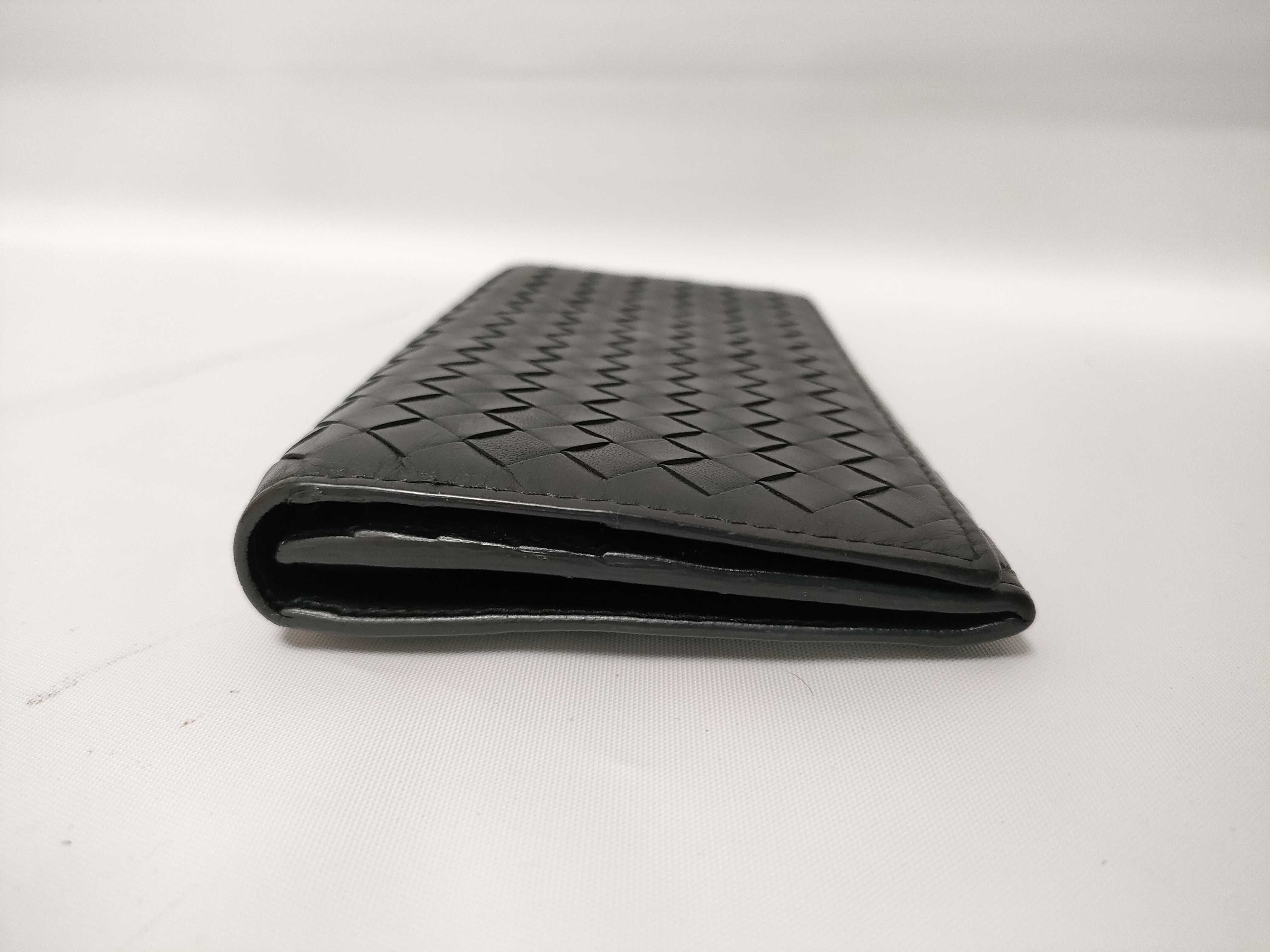 Intrecciato Long Wallet Leather Black — view 11