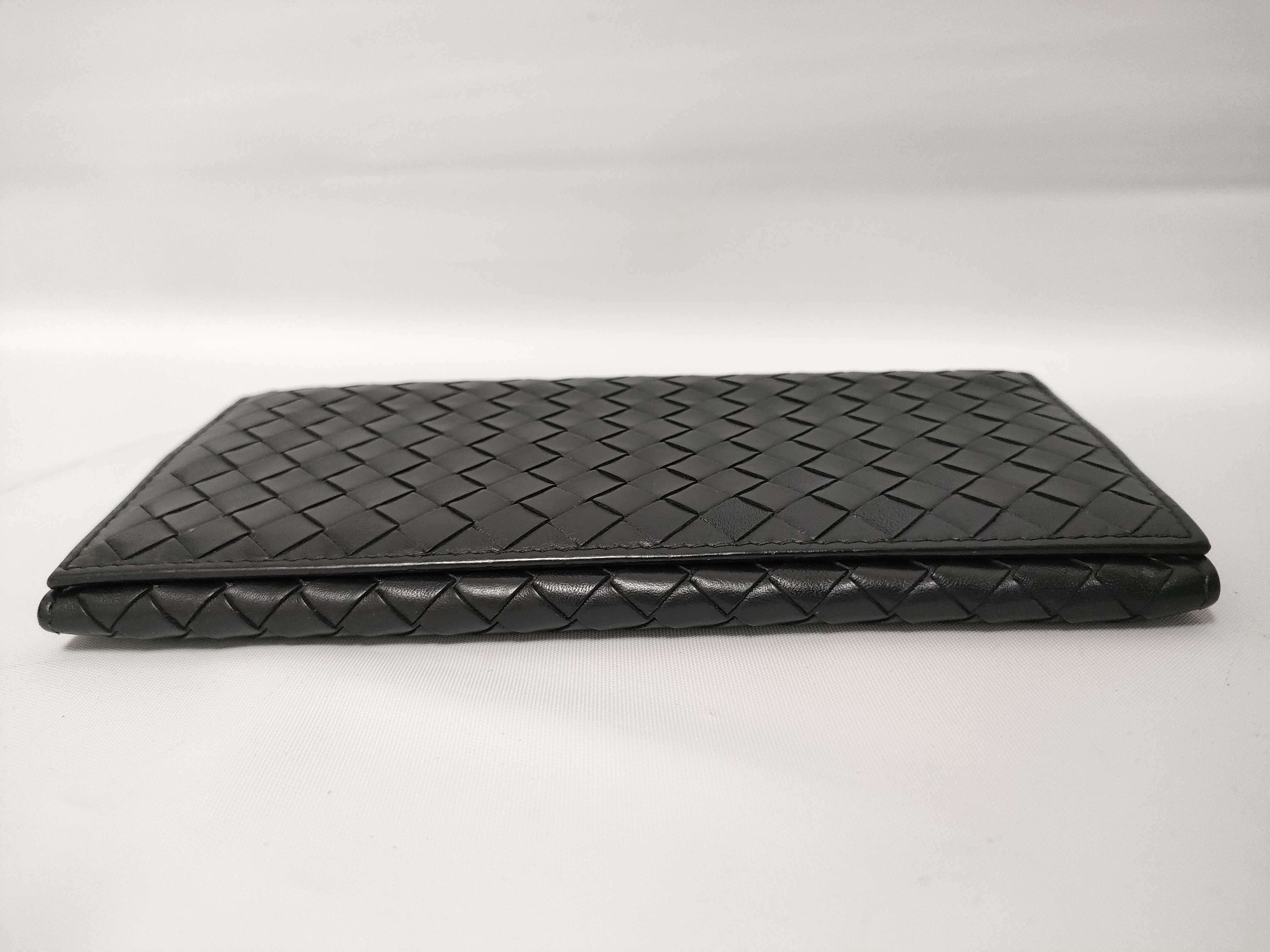Intrecciato Long Wallet Leather Black — view 9