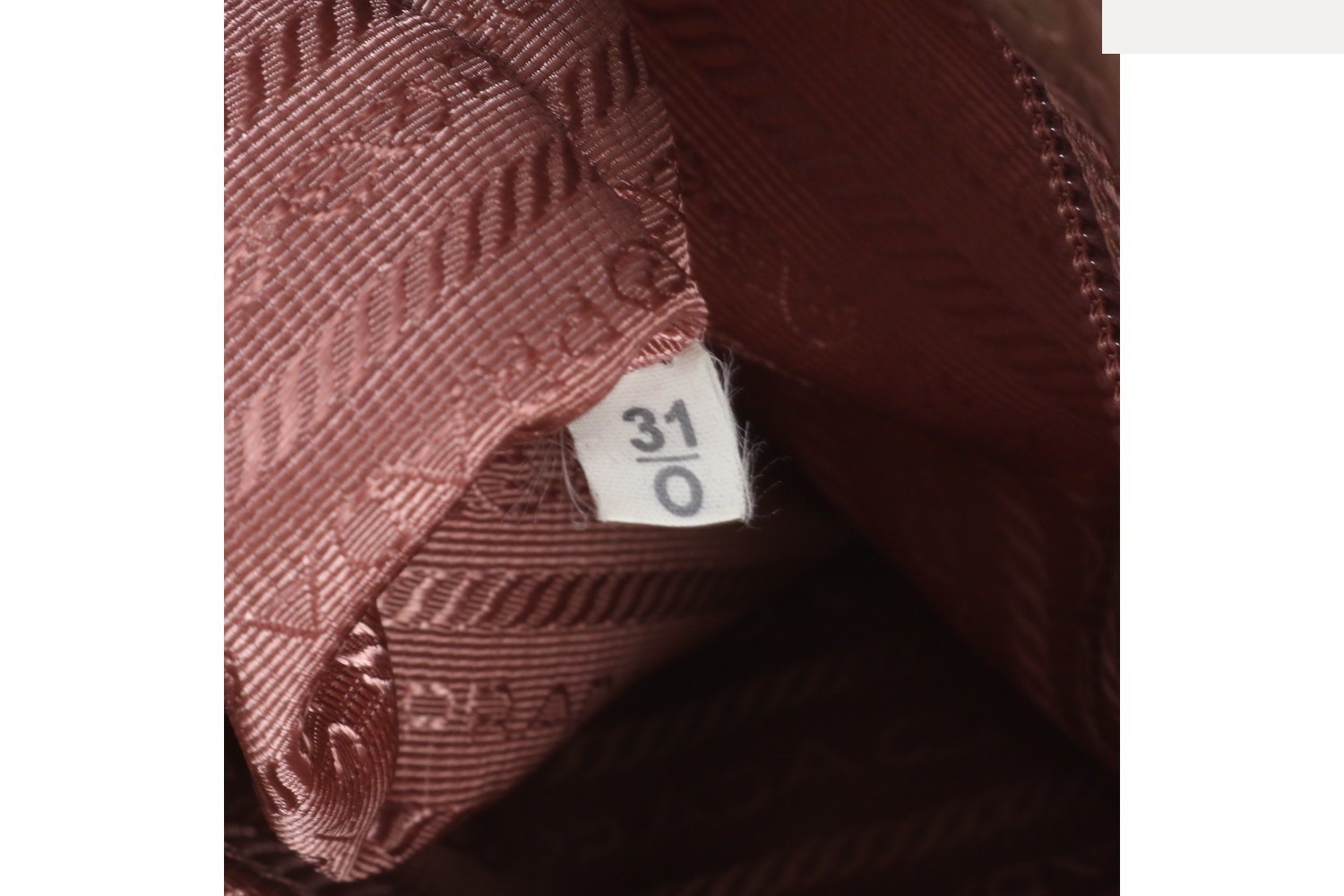 Guaranteed Tessuto Nylon BN1631 2-Way Shoulder Bag — view 9