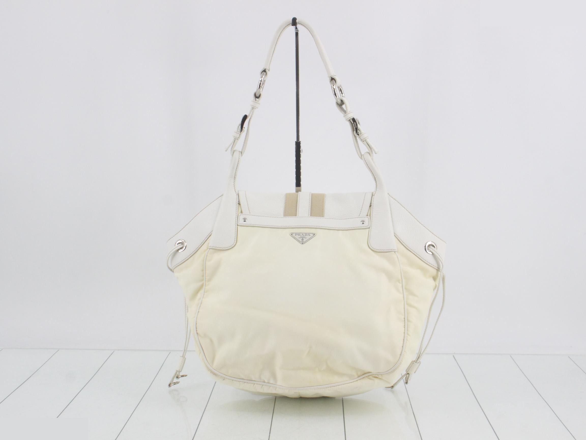Triangle logo leather belt line Vitello Daino one-shoulder bag — view 2