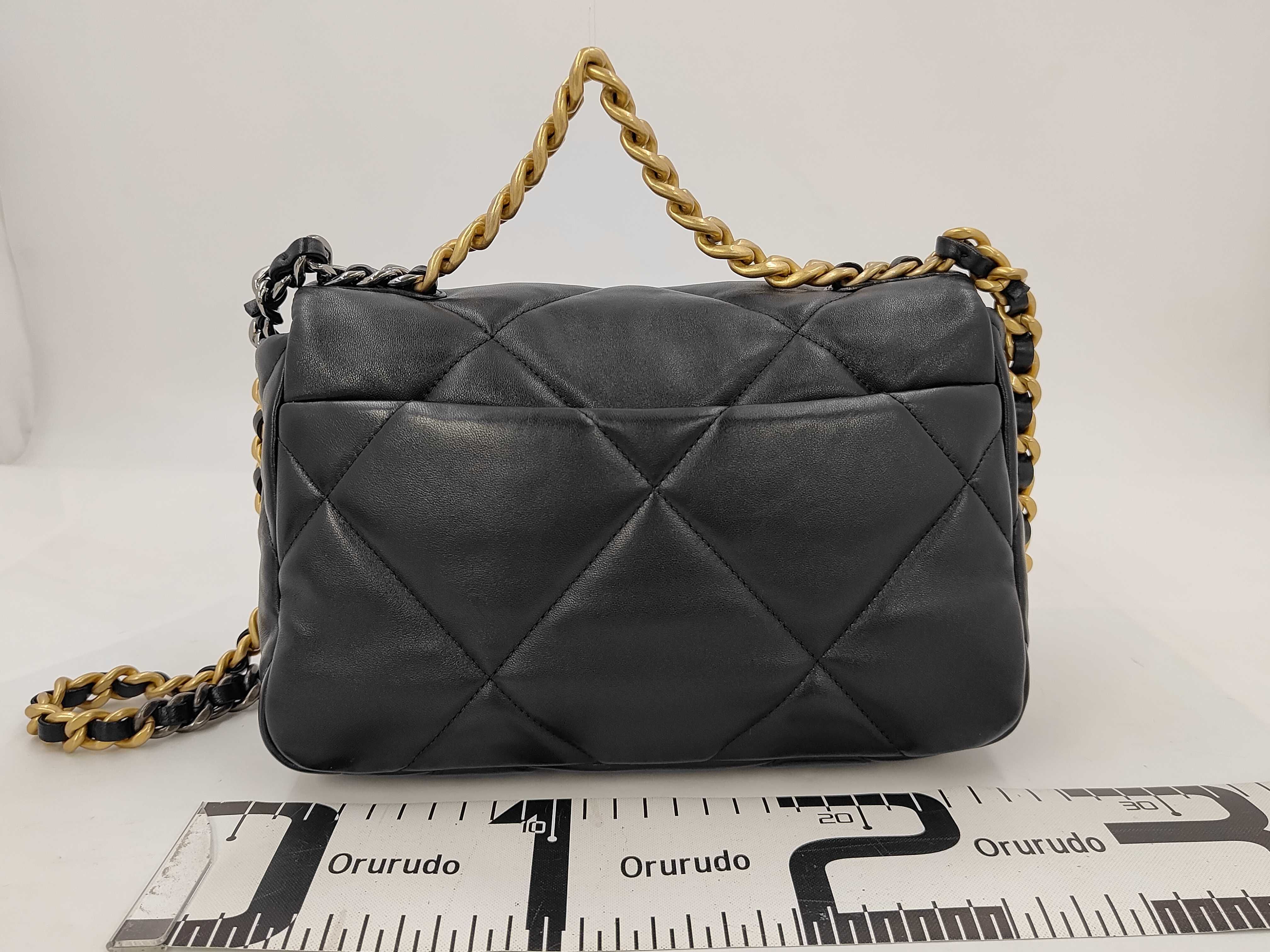 19 Lambskin Black AS1160 Shoulder Bag with Random Plate and Partially Protective Film — view 2