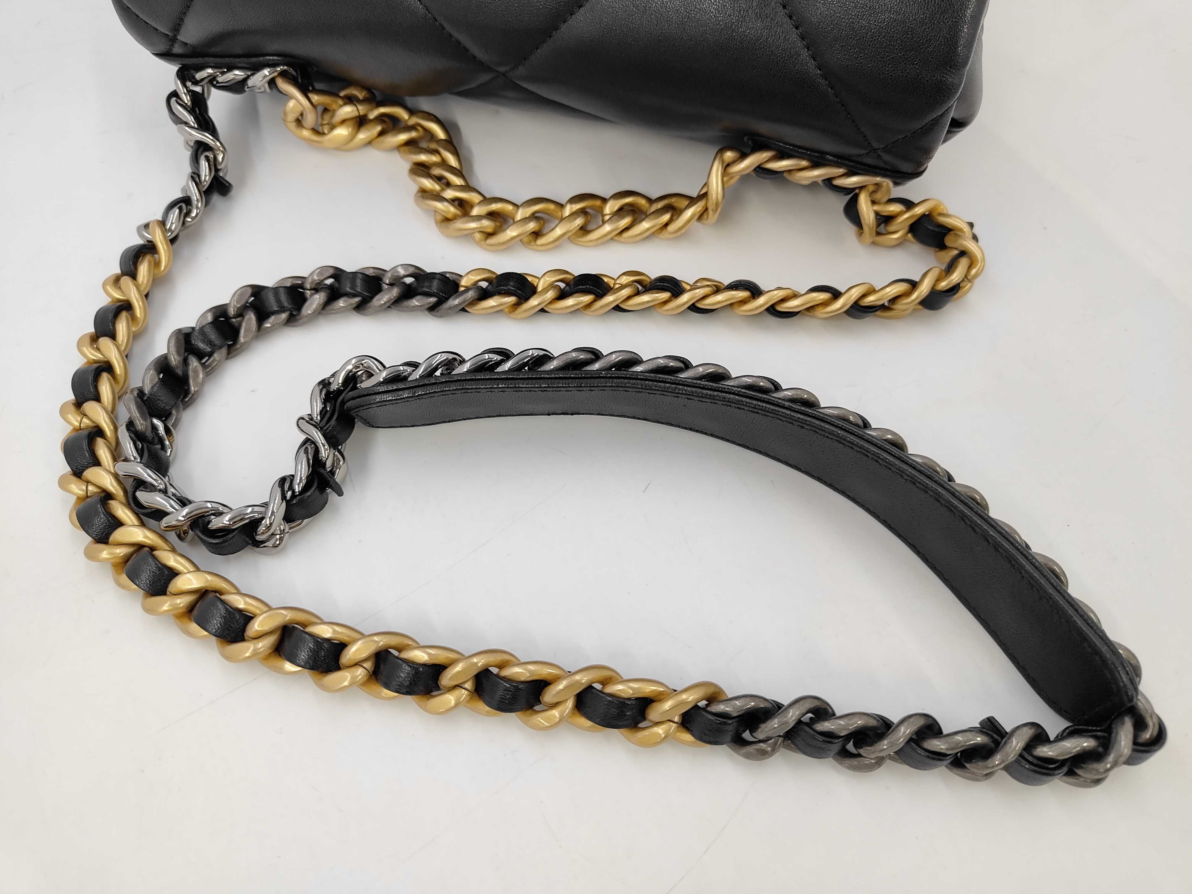 19 Lambskin Black AS1160 Shoulder Bag with Random Plate and Partially Protective Film — view 5