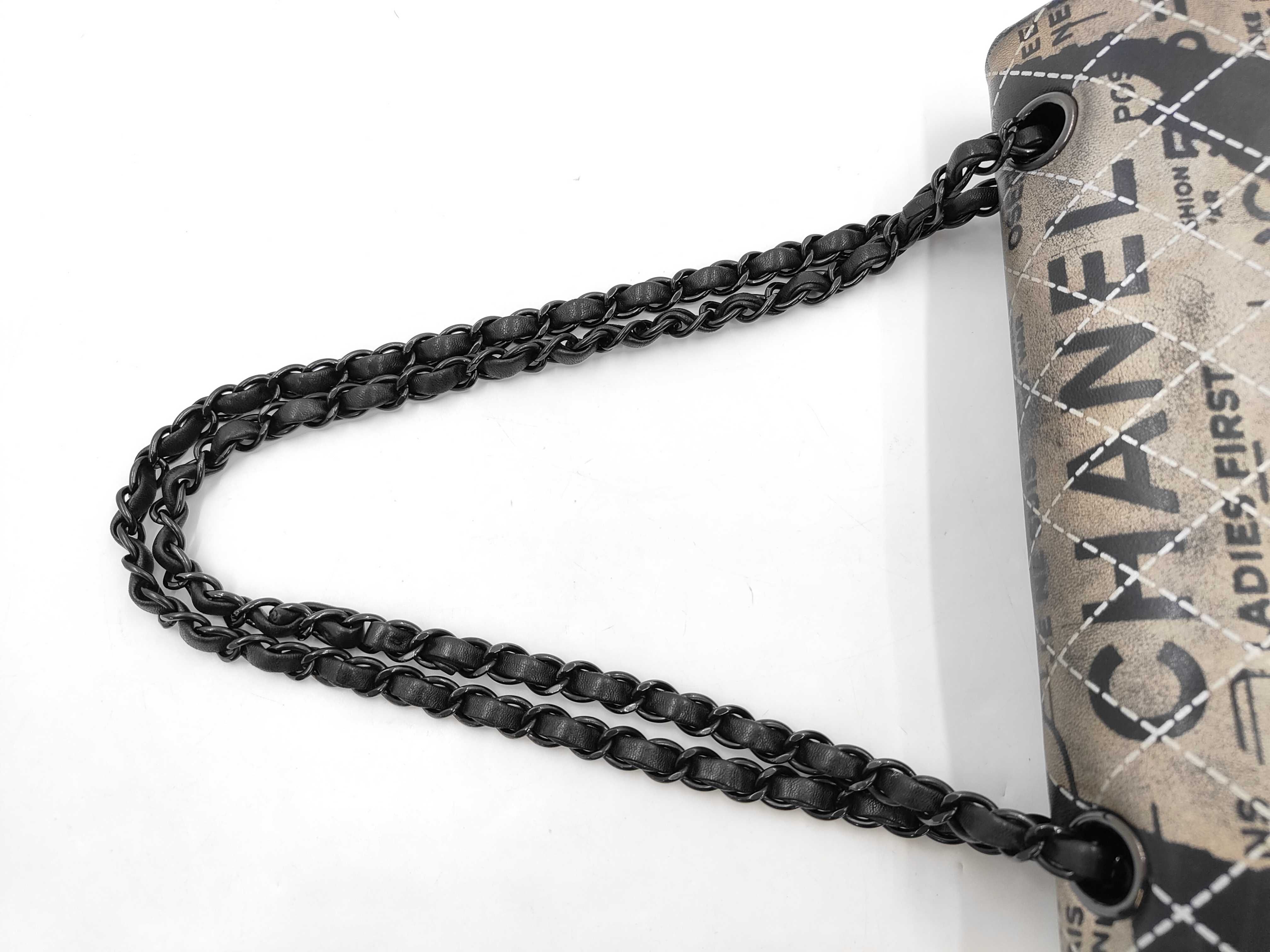 Matelassé Double Flap Newspaper Chain Shoulder Bag (Serial Number 21) — view 5