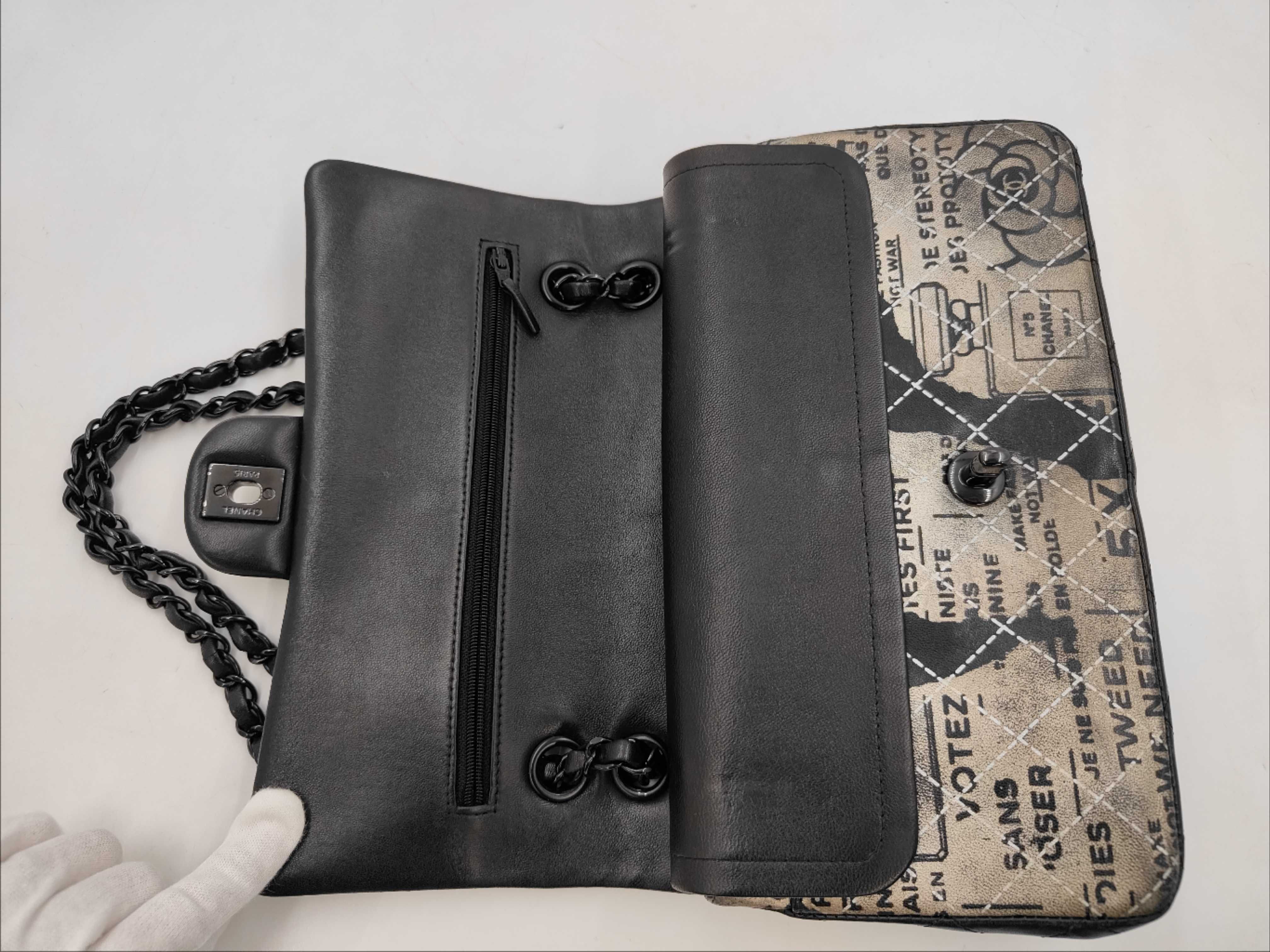 Matelassé Double Flap Newspaper Chain Shoulder Bag (Serial Number 21) — view 10