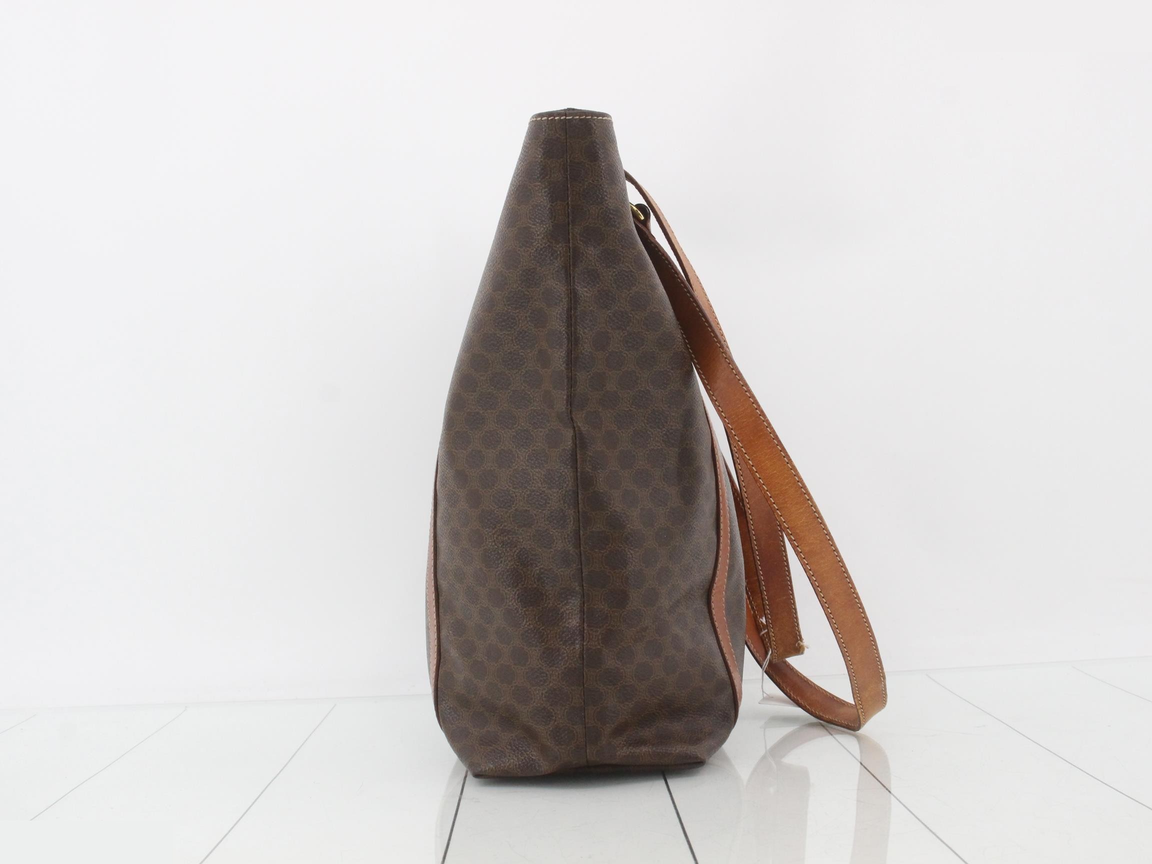 handbag — view 3