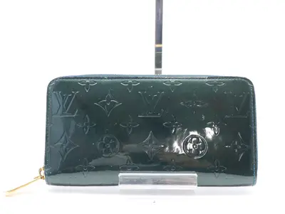 M93722 Monogram Vernis Zippy Wallet Blue Nuit
