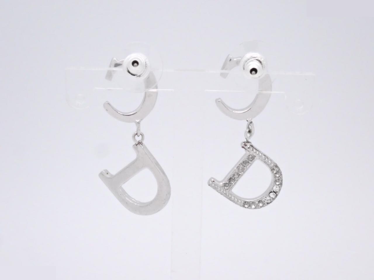 Other lines: Precious metals and earrings — view 2