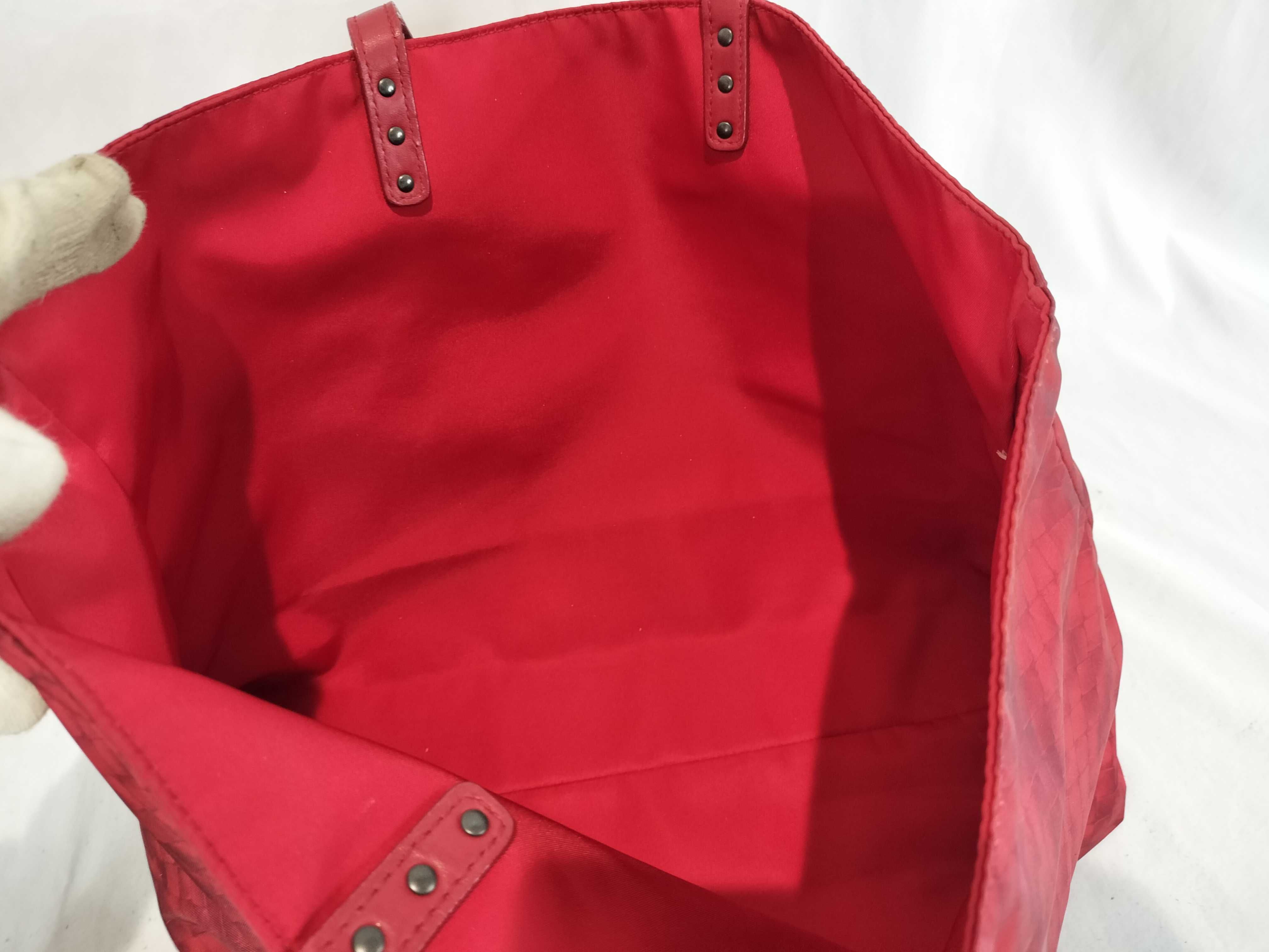Intrecciato Illusion Red Tote Bag — view 9