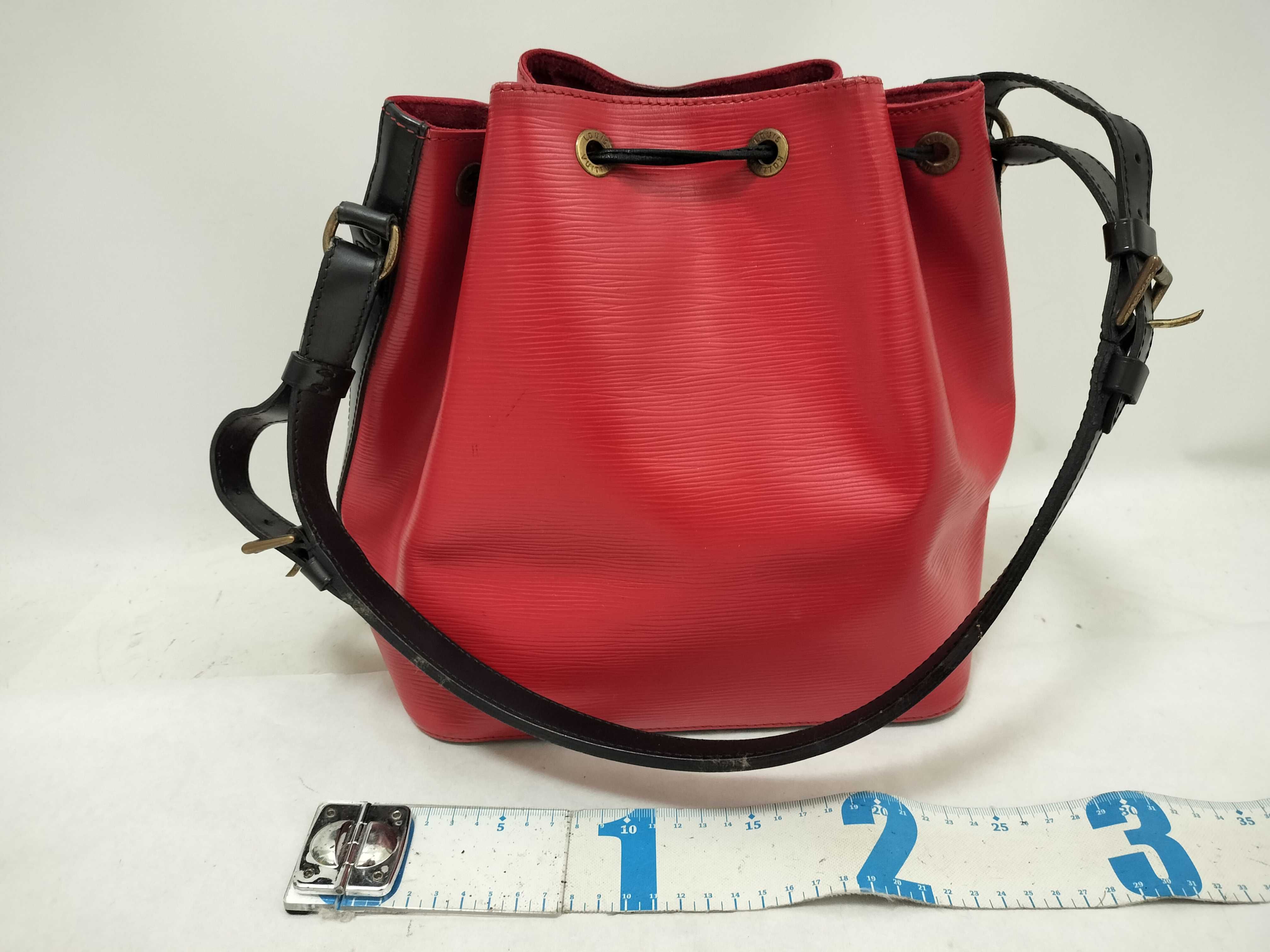 Epi Leather Shoulder Bag, Red Epi NeoNoe M55303 — view 2