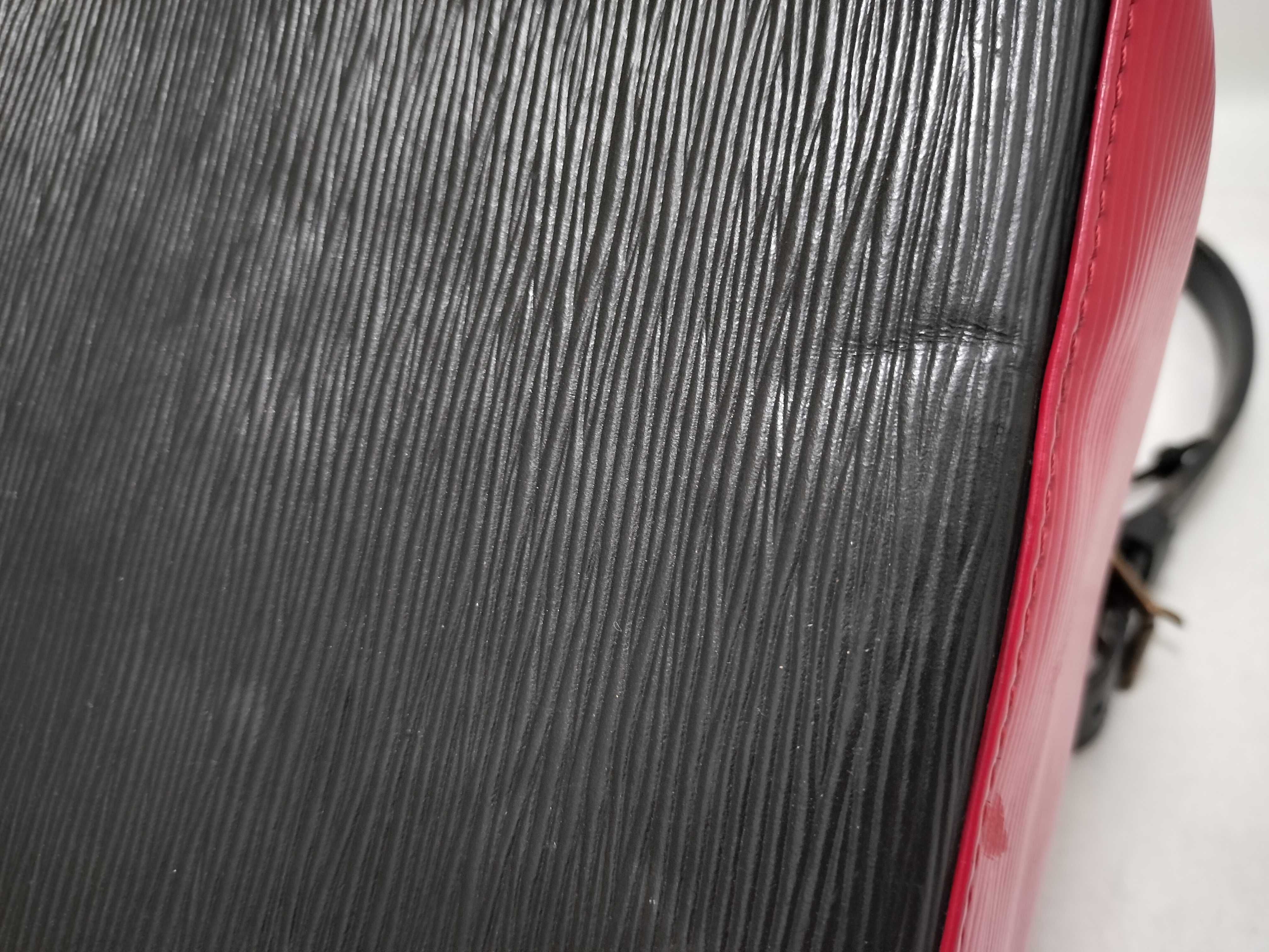 Epi Leather Shoulder Bag, Red Epi NeoNoe M55303 — view 11