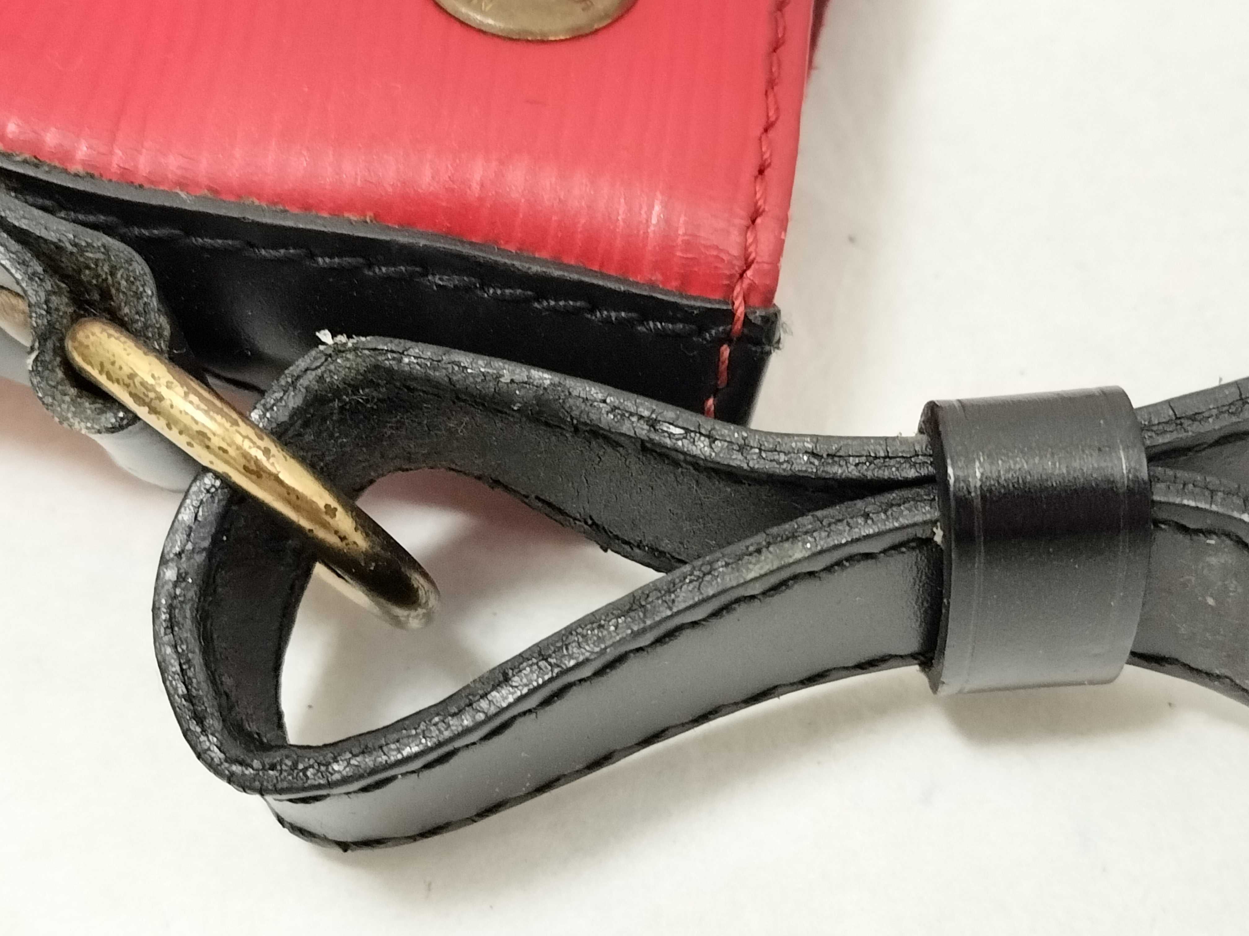 Epi Leather Shoulder Bag, Red Epi NeoNoe M55303 — view 13