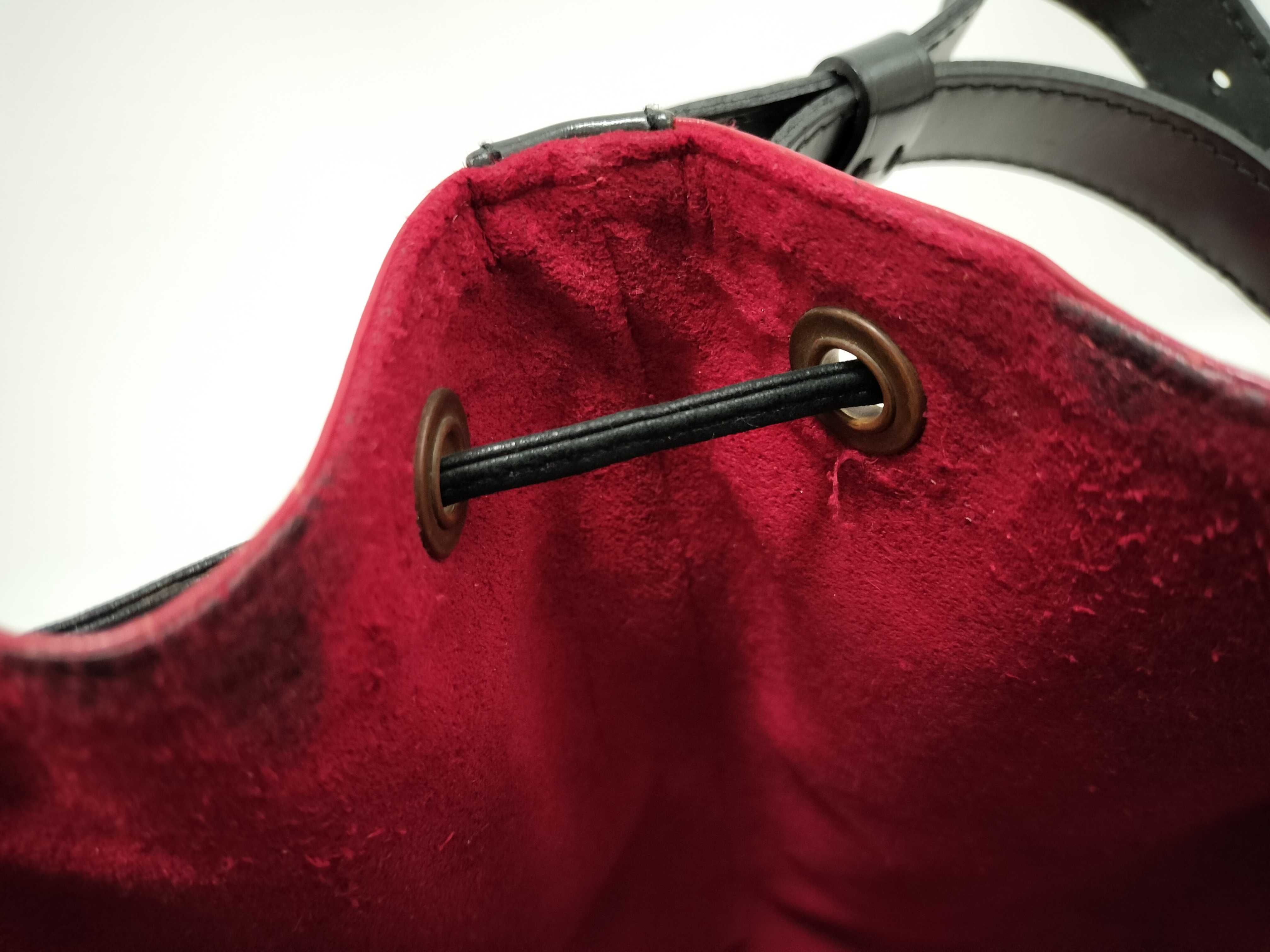 Epi Leather Shoulder Bag, Red Epi NeoNoe M55303 — view 8