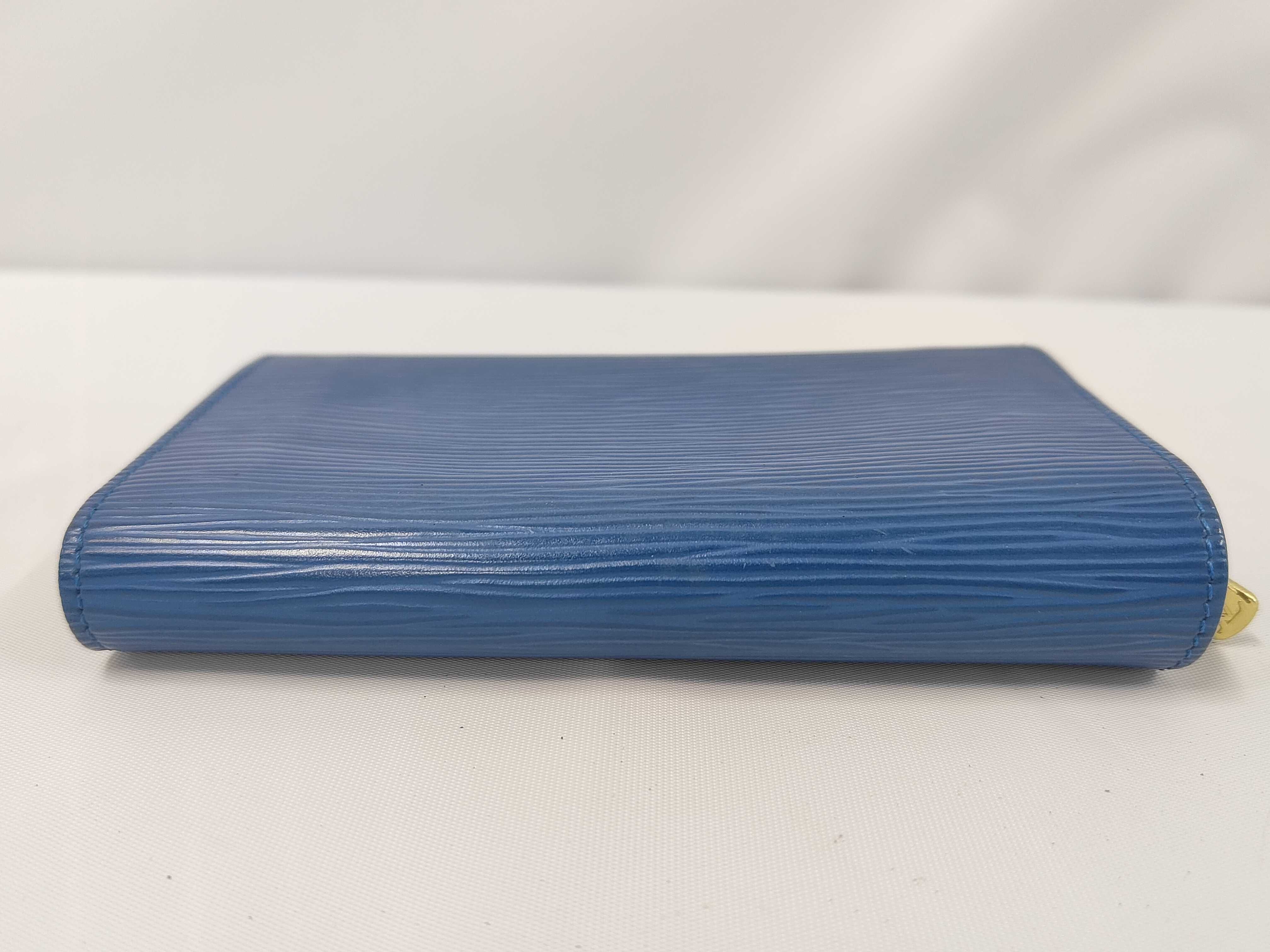 wallet — view 6