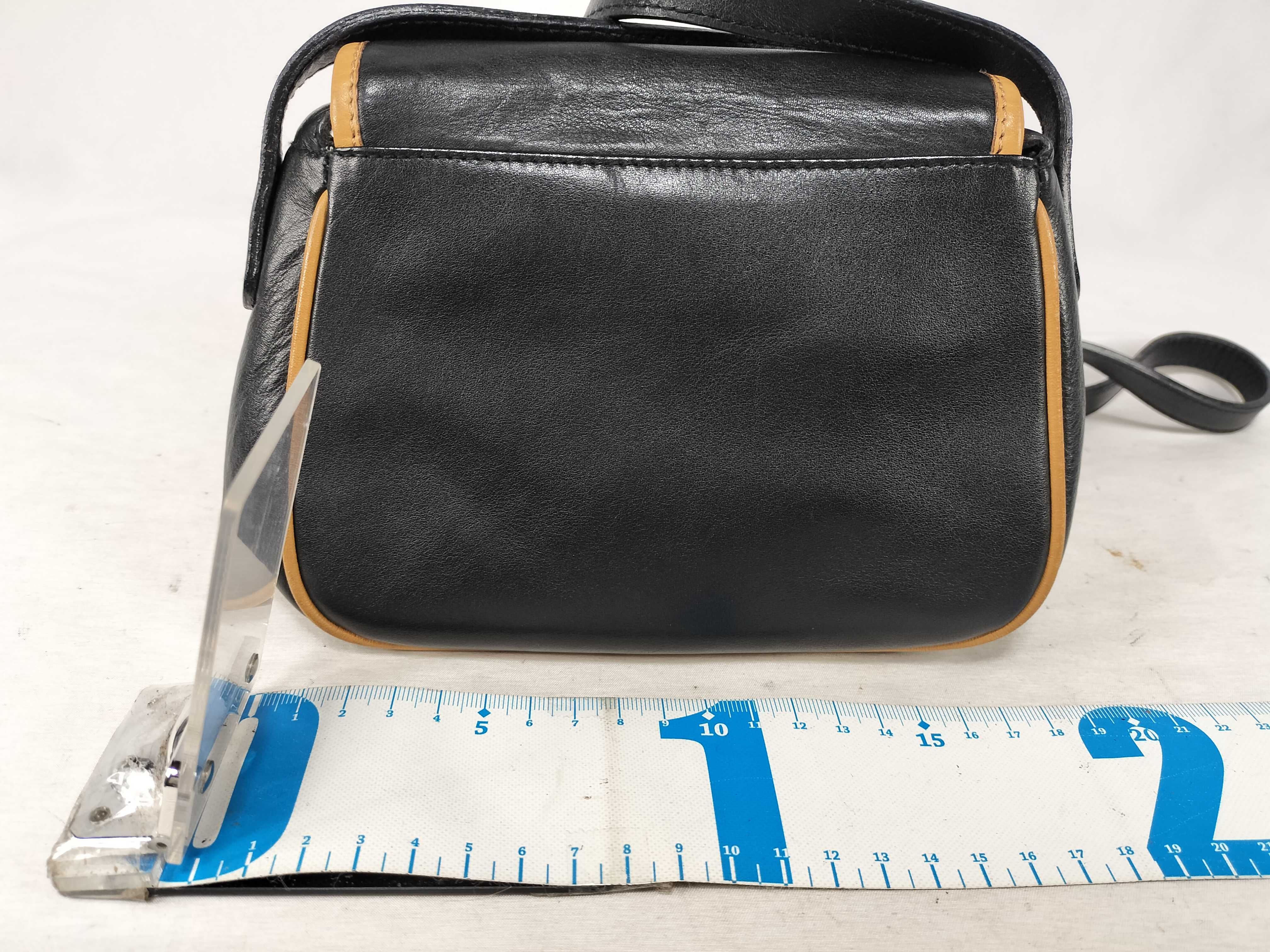 Leather Shoulder Bag Black Shoulder Bag — view 2