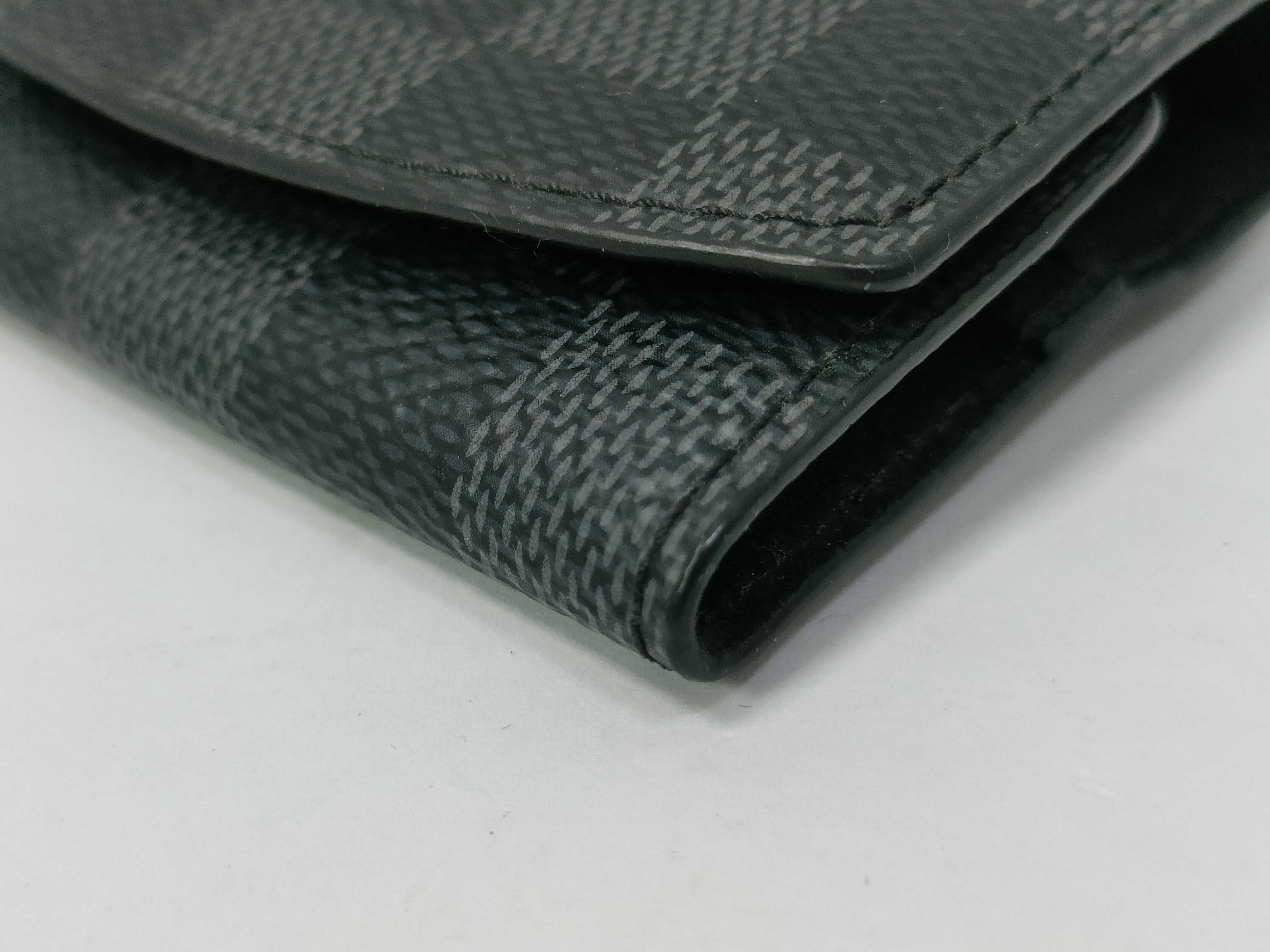 Damier Graphite Cufflink Case and other accessories — view 4