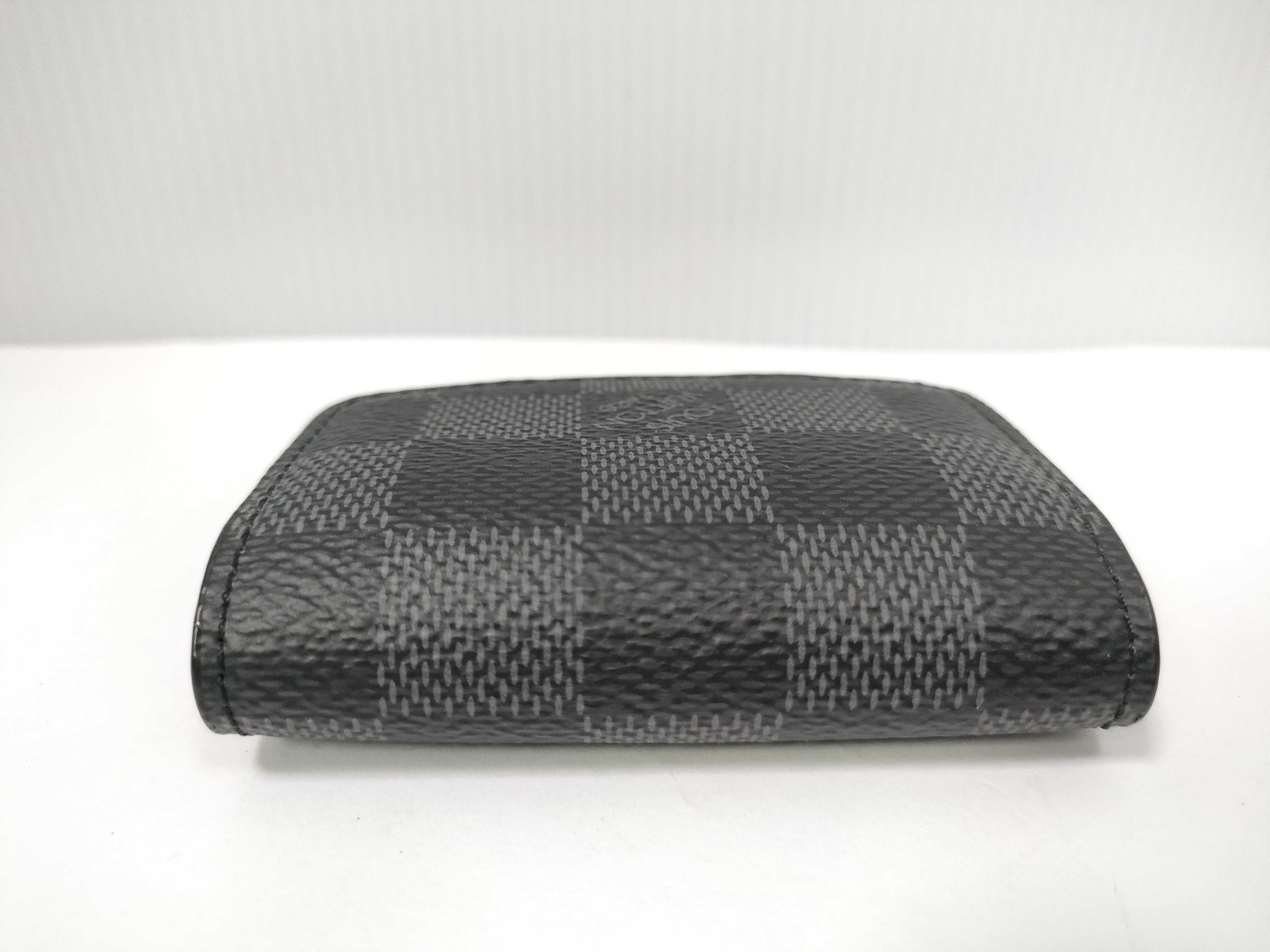 Damier Graphite Cufflink Case and other accessories — view 6