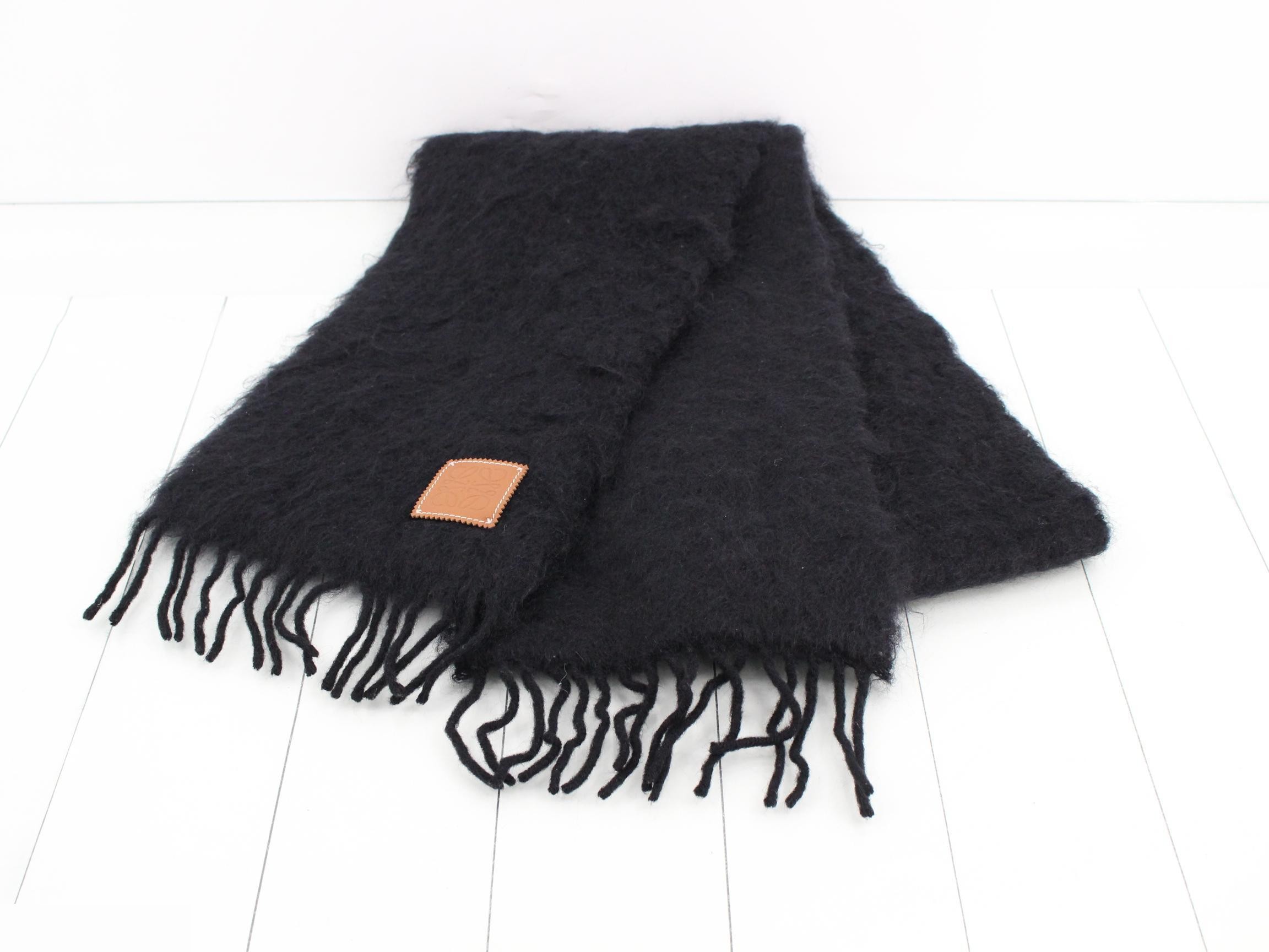 muffler — view 2