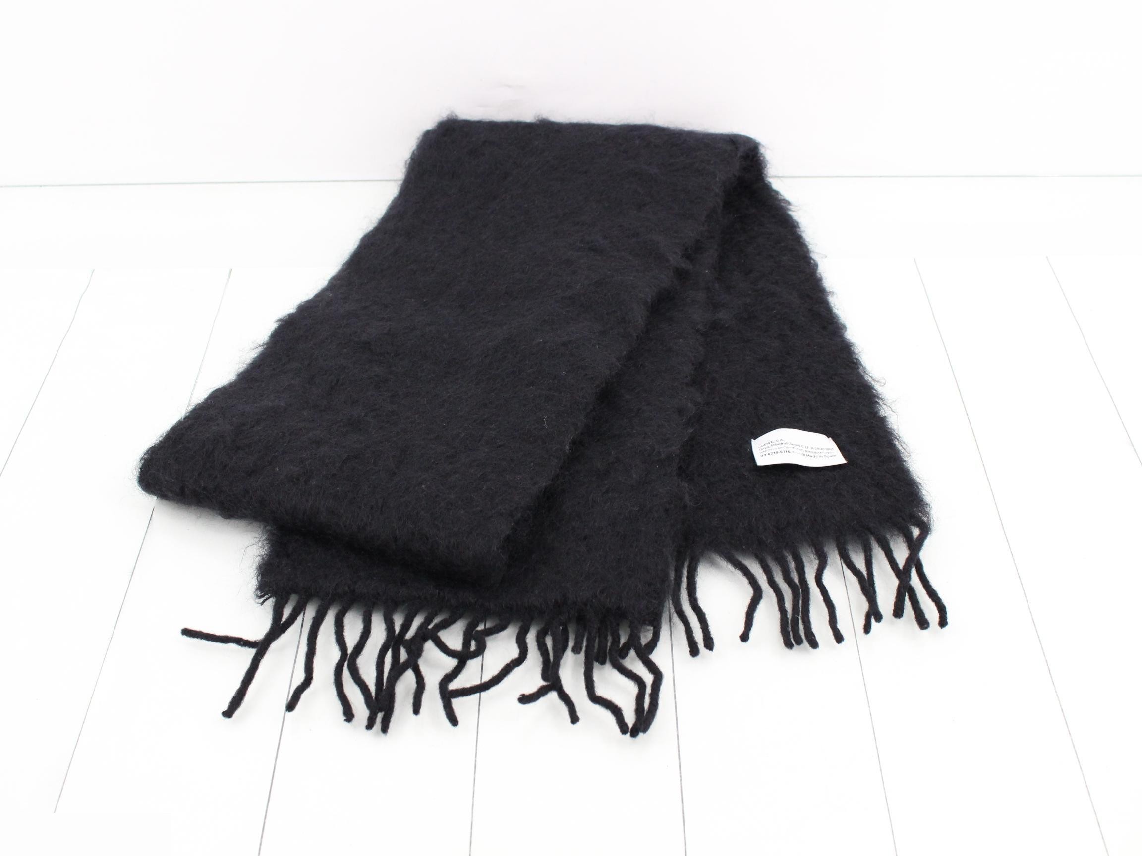 muffler — view 3