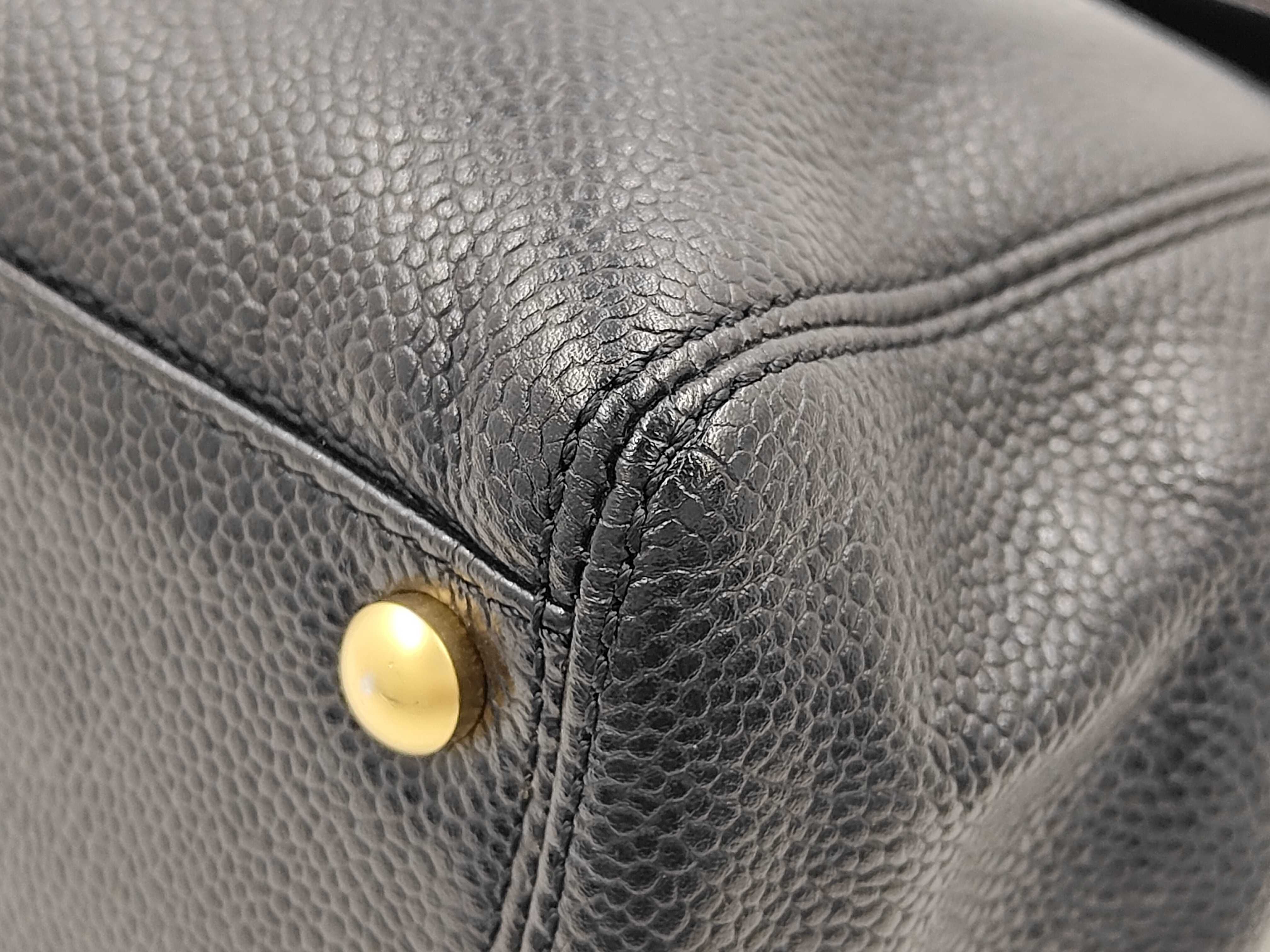 Coco Mark Caviar Skin Chain Tote Bag Shoulder Bag — view 8