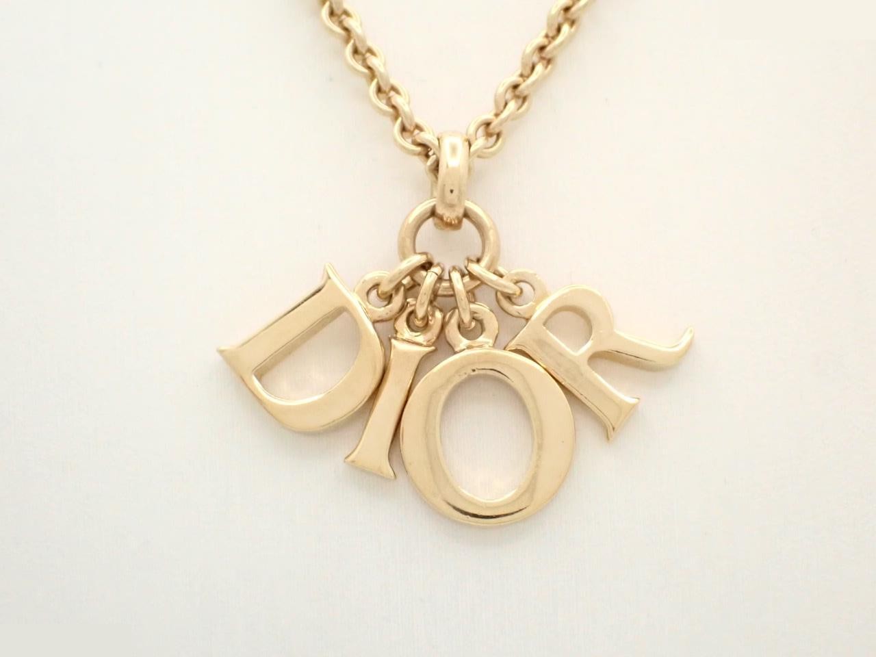 Logo: Precious metals, necklace, pendant, chain approx. 44cm