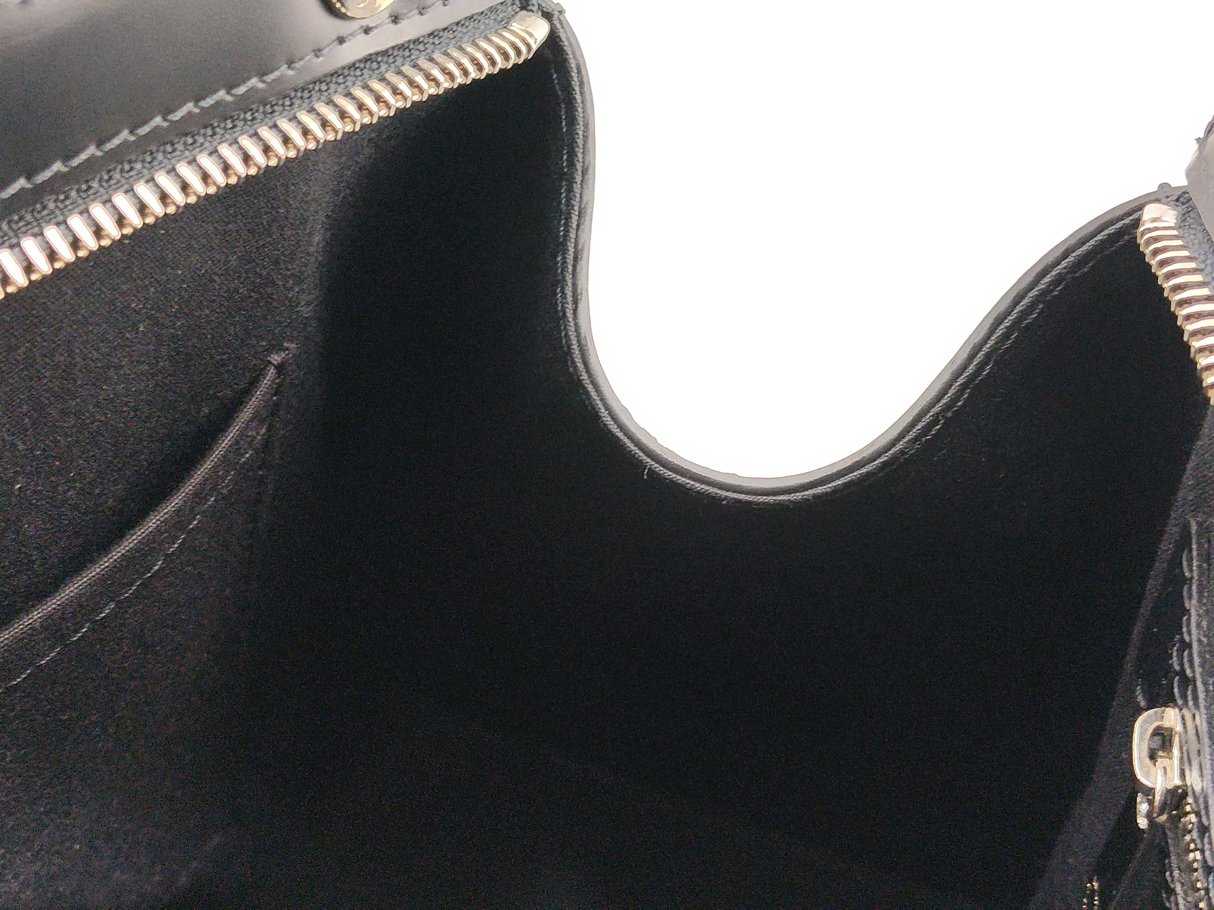 Epi Leather Blair MM M40329 Black Handbag — view 12