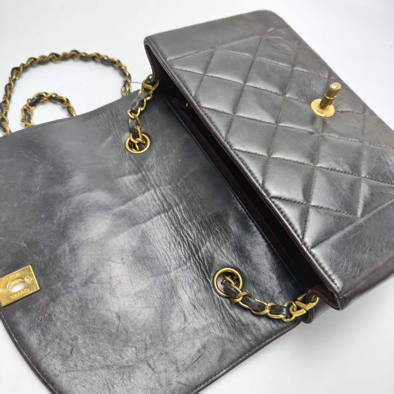 【*Shipped from: China*】CHANEL Flap Lambskin Shoulder Bag 3744345 — view 8