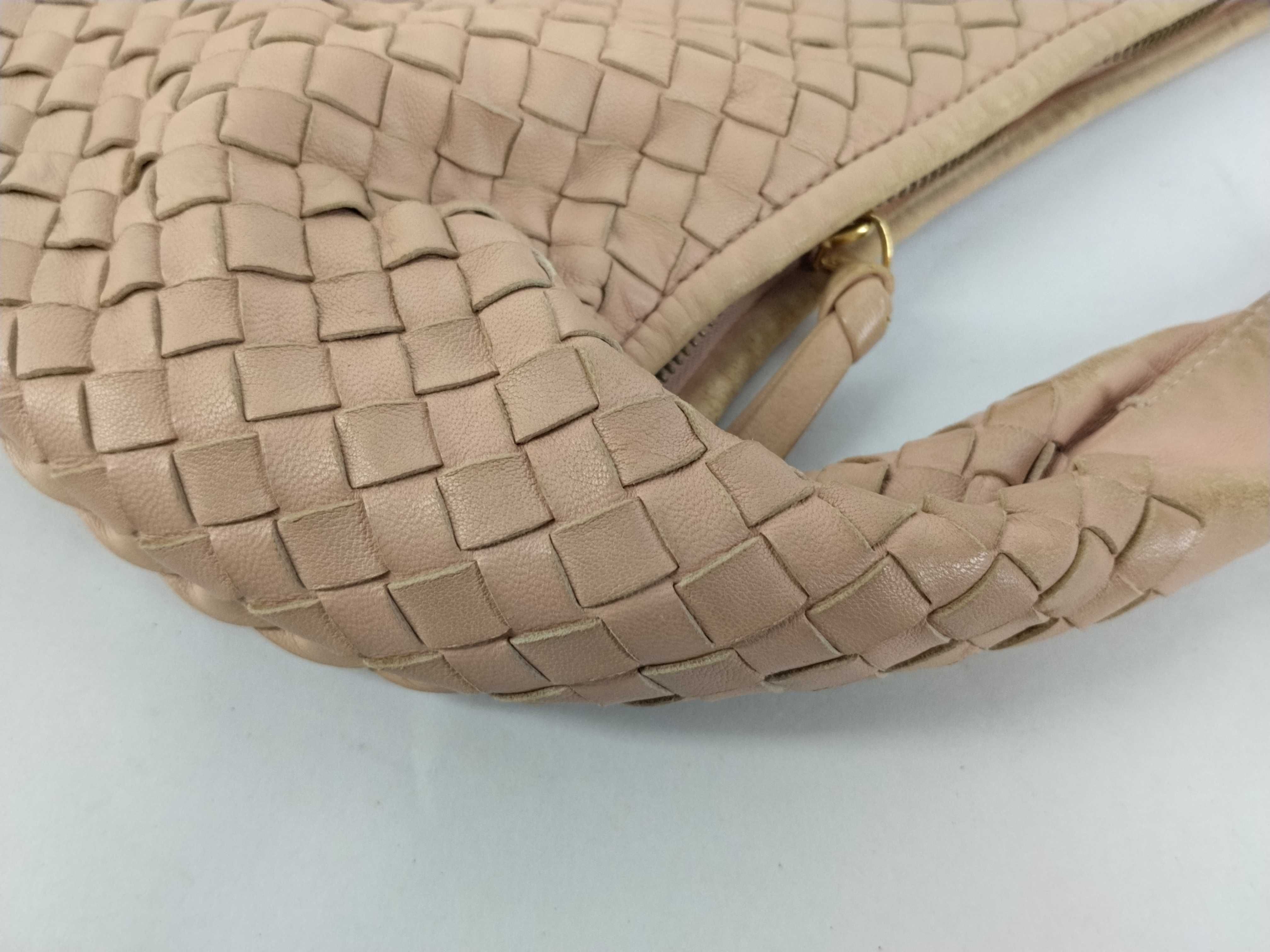 Intrecciato Bottega Veneta Hobo Shoulder Bag — view 5