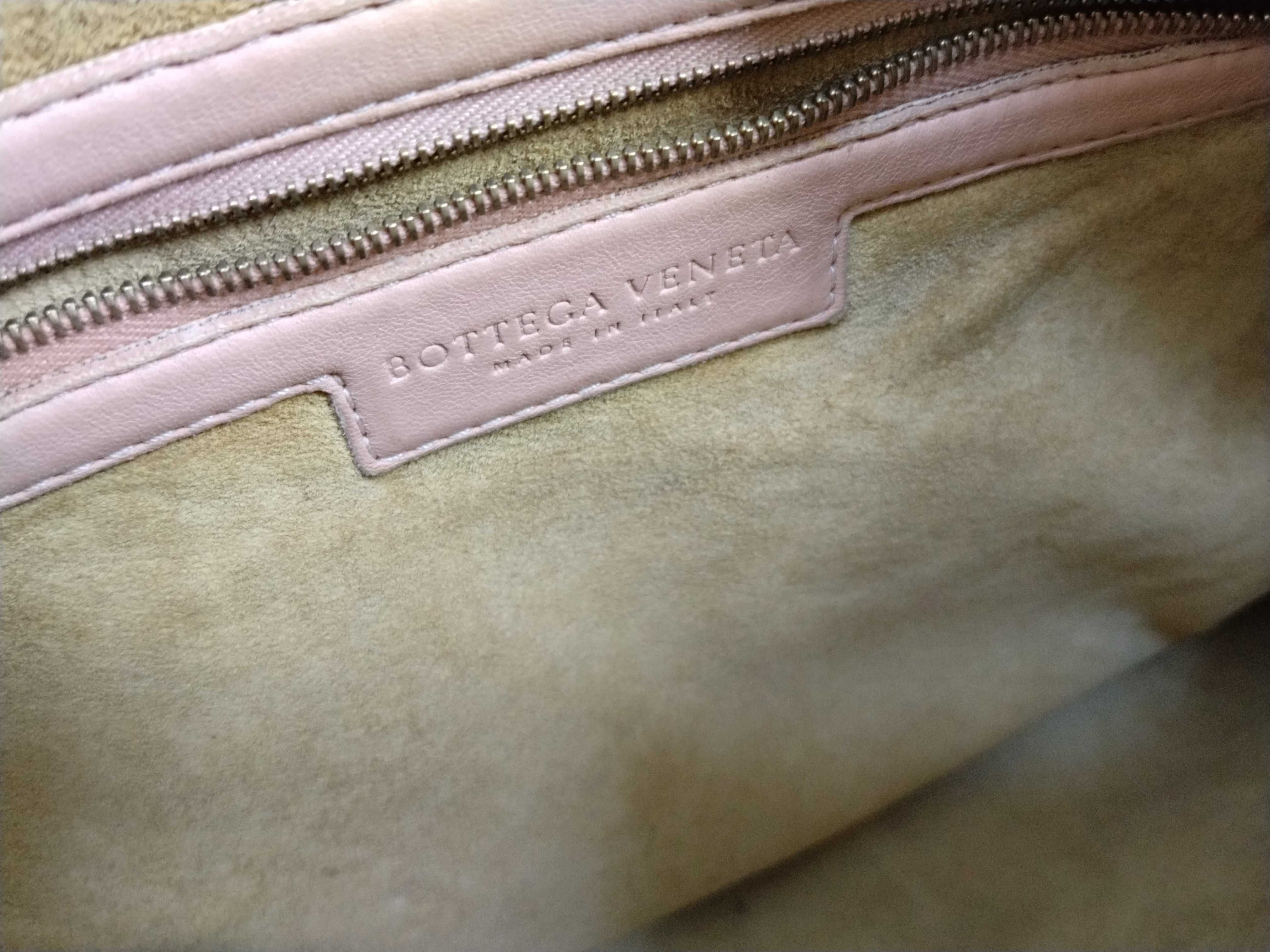 Intrecciato Bottega Veneta Hobo Shoulder Bag — view 10