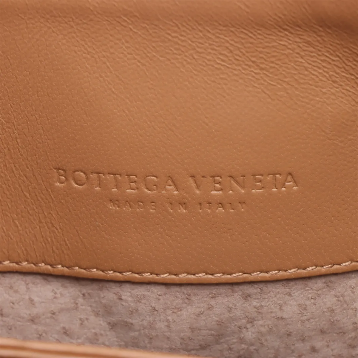 Intrecciato Chain Shoulder Bag Beige with Mirror — view 11