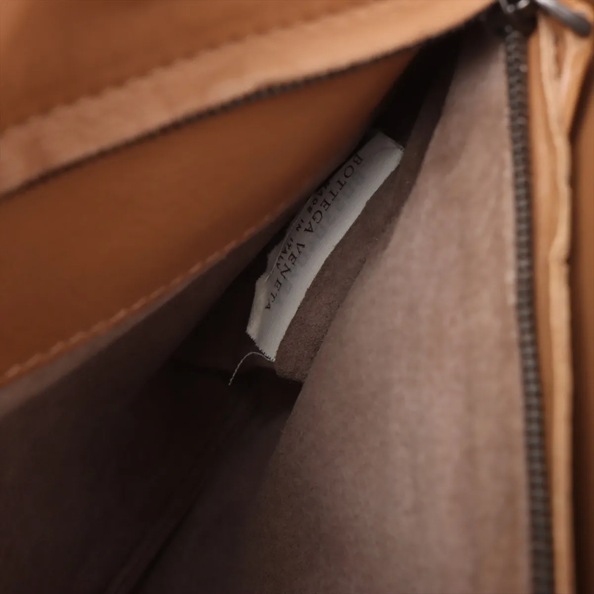 Intrecciato Chain Shoulder Bag Beige with Mirror — view 15
