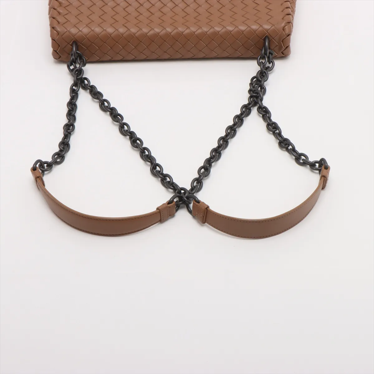 Intrecciato Chain Shoulder Bag Beige with Mirror — view 5