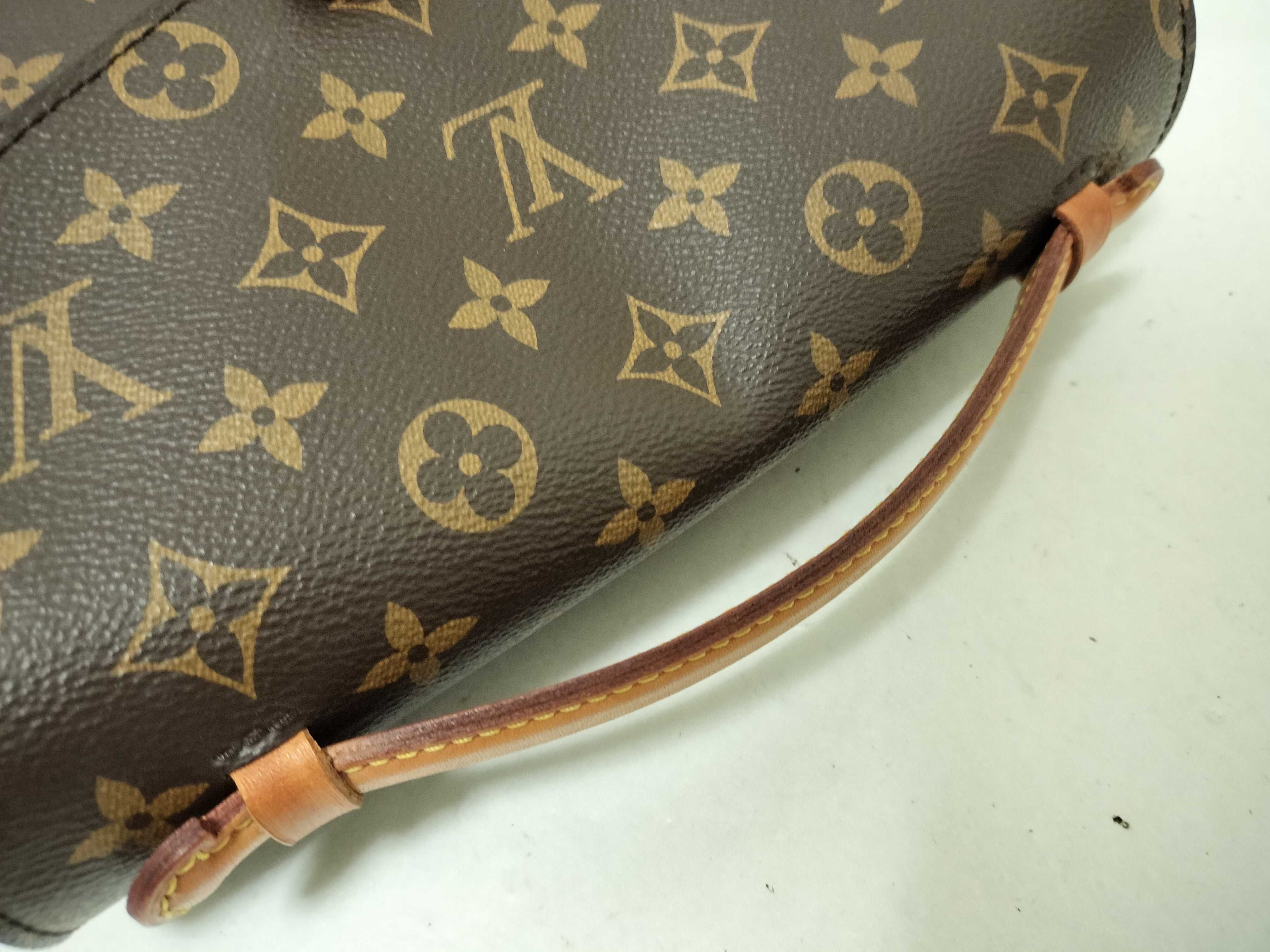Monogram LV Pochette Metis MM M44875 IC・FO2179 ST Handbag — view 3