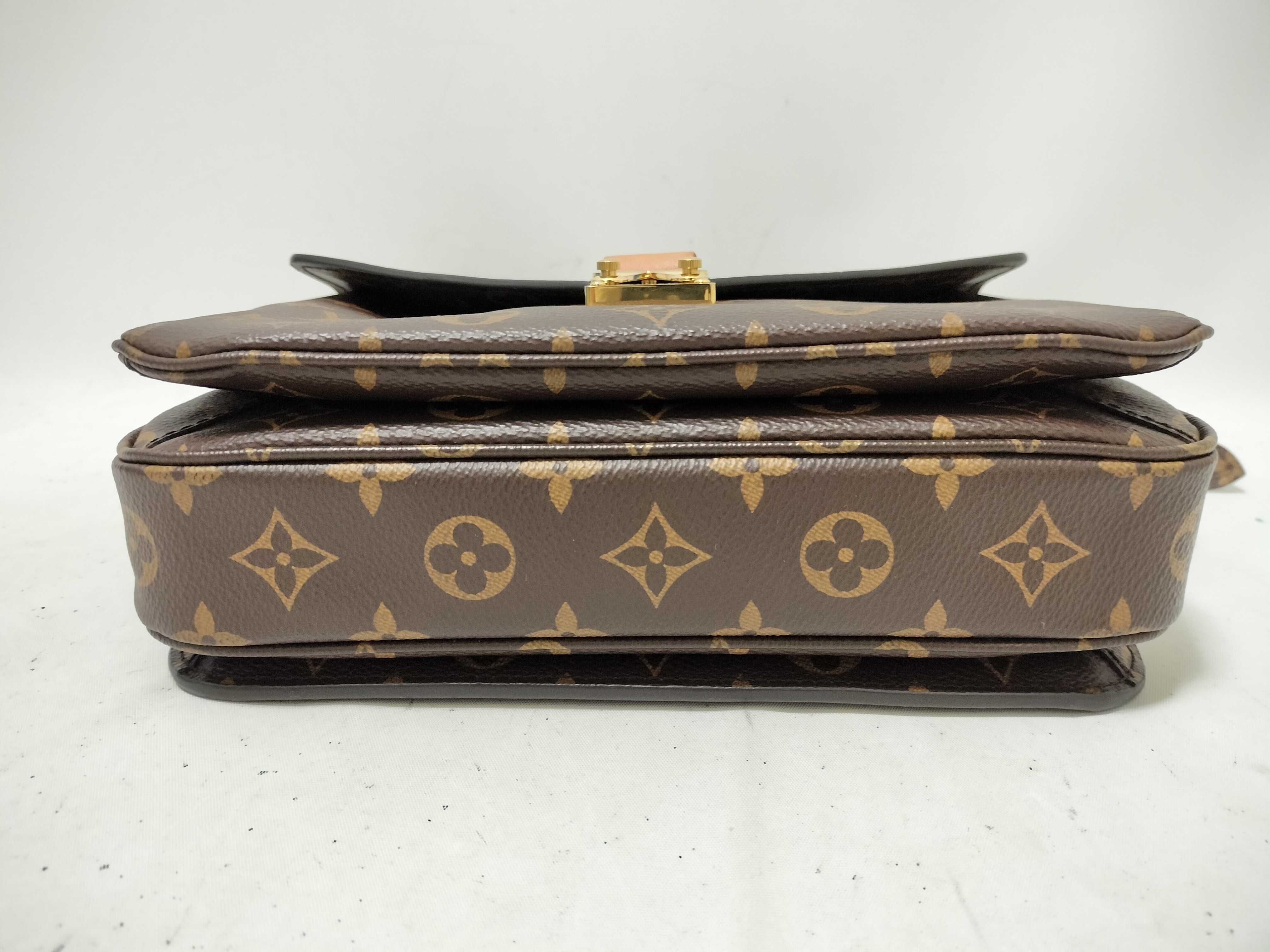 Monogram LV Pochette Metis MM M44875 IC・FO2179 ST Handbag — view 8
