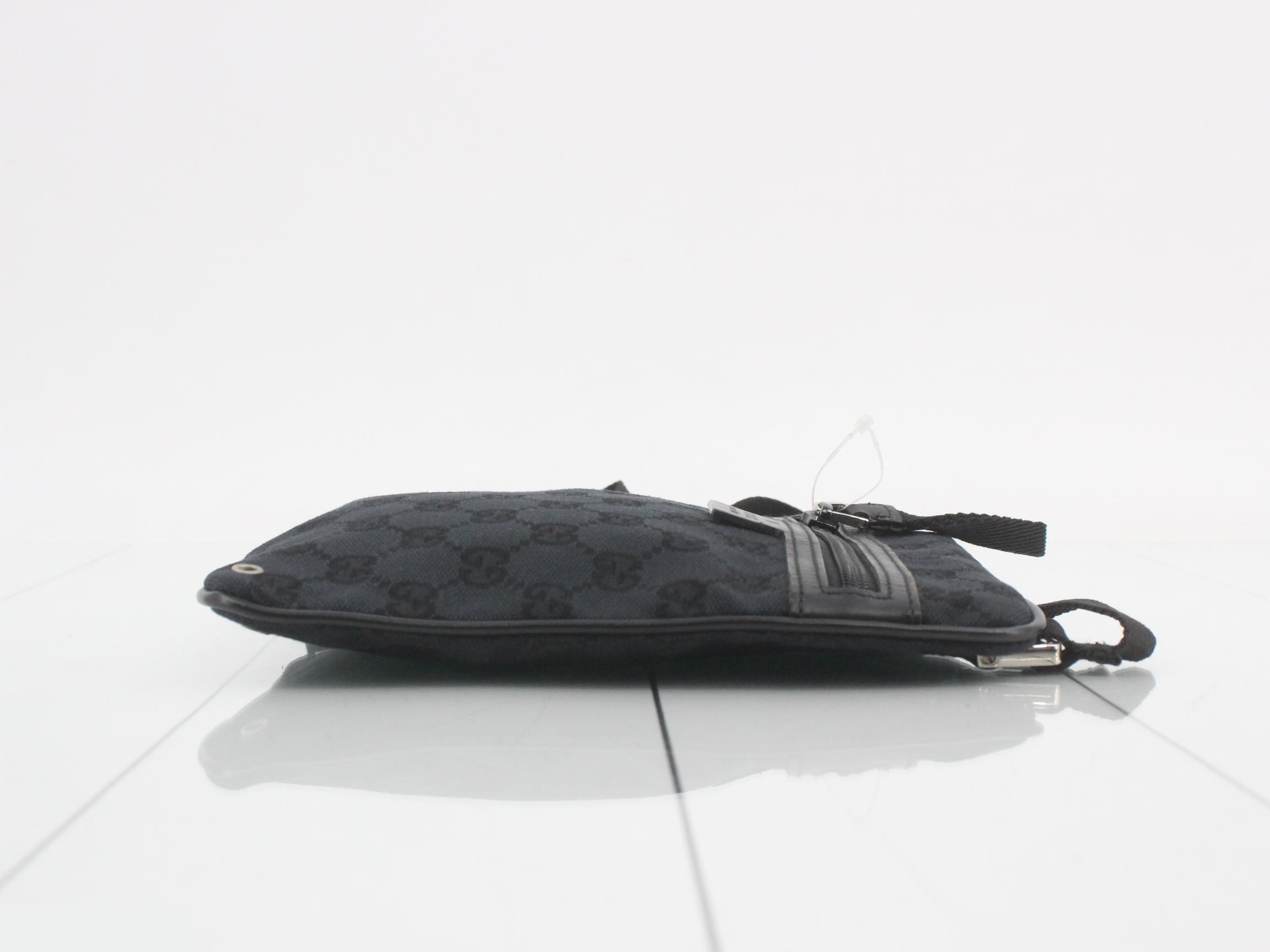 GG Canvas Shoulder Bag, Black Canvas — view 3