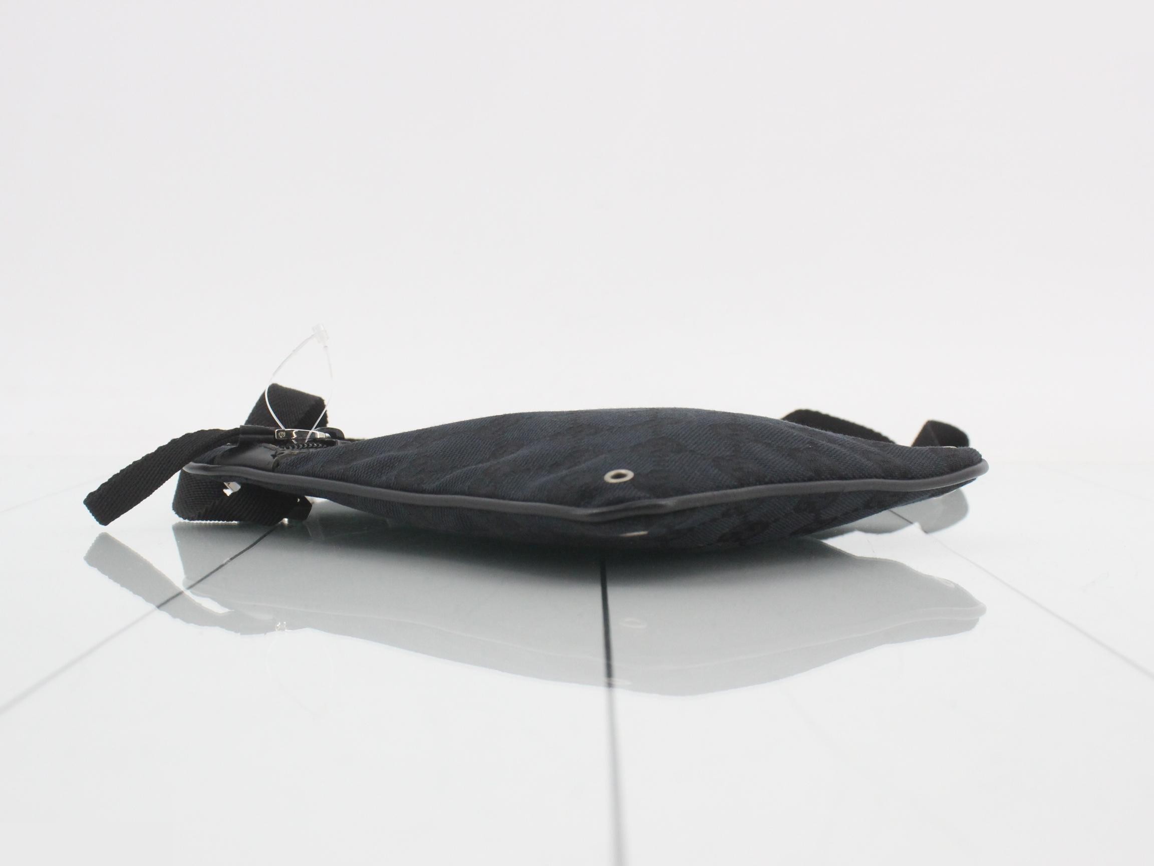 GG Canvas Shoulder Bag, Black Canvas — view 5