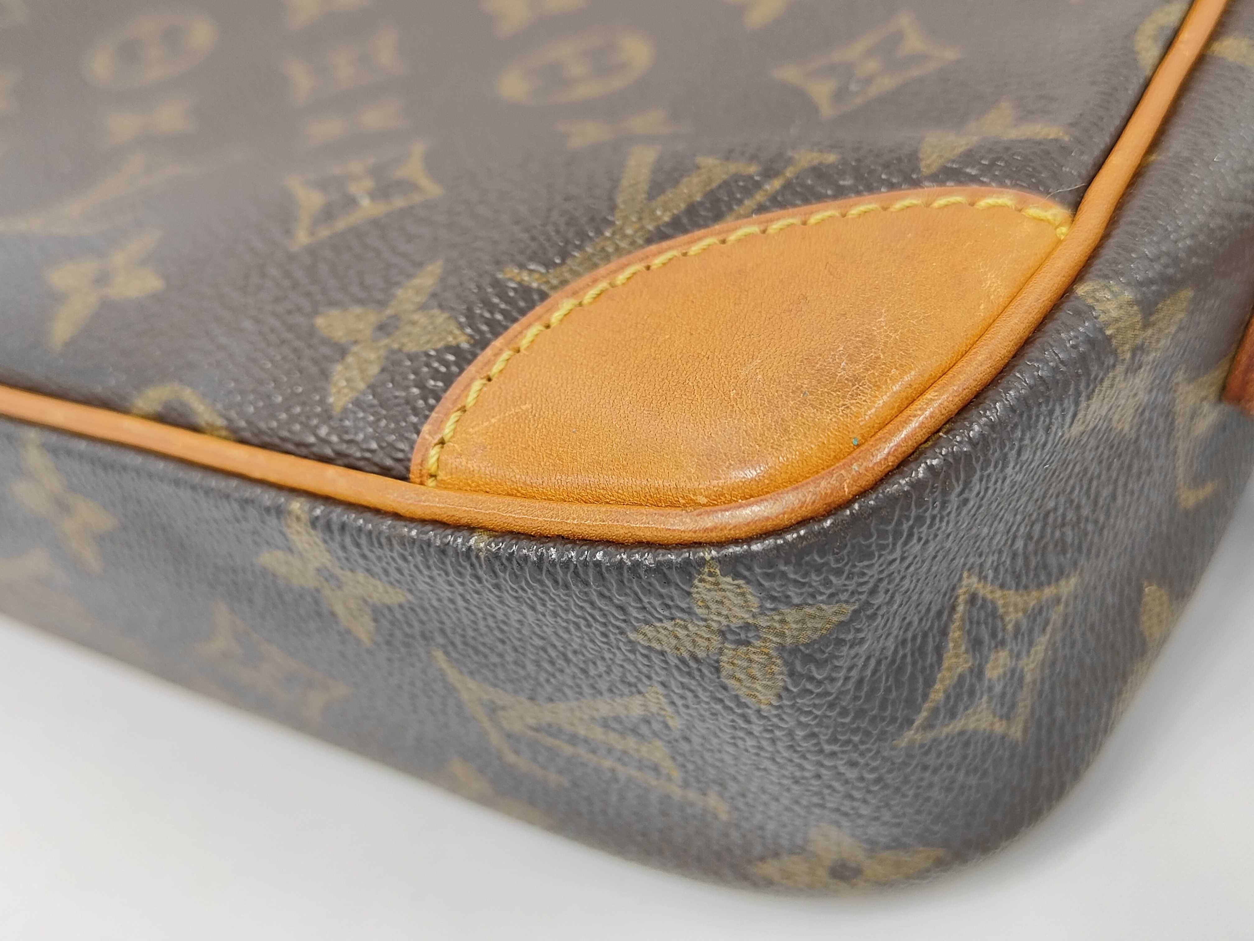 M51276 Monogram Trocadero 24 Shoulder Bag — view 4