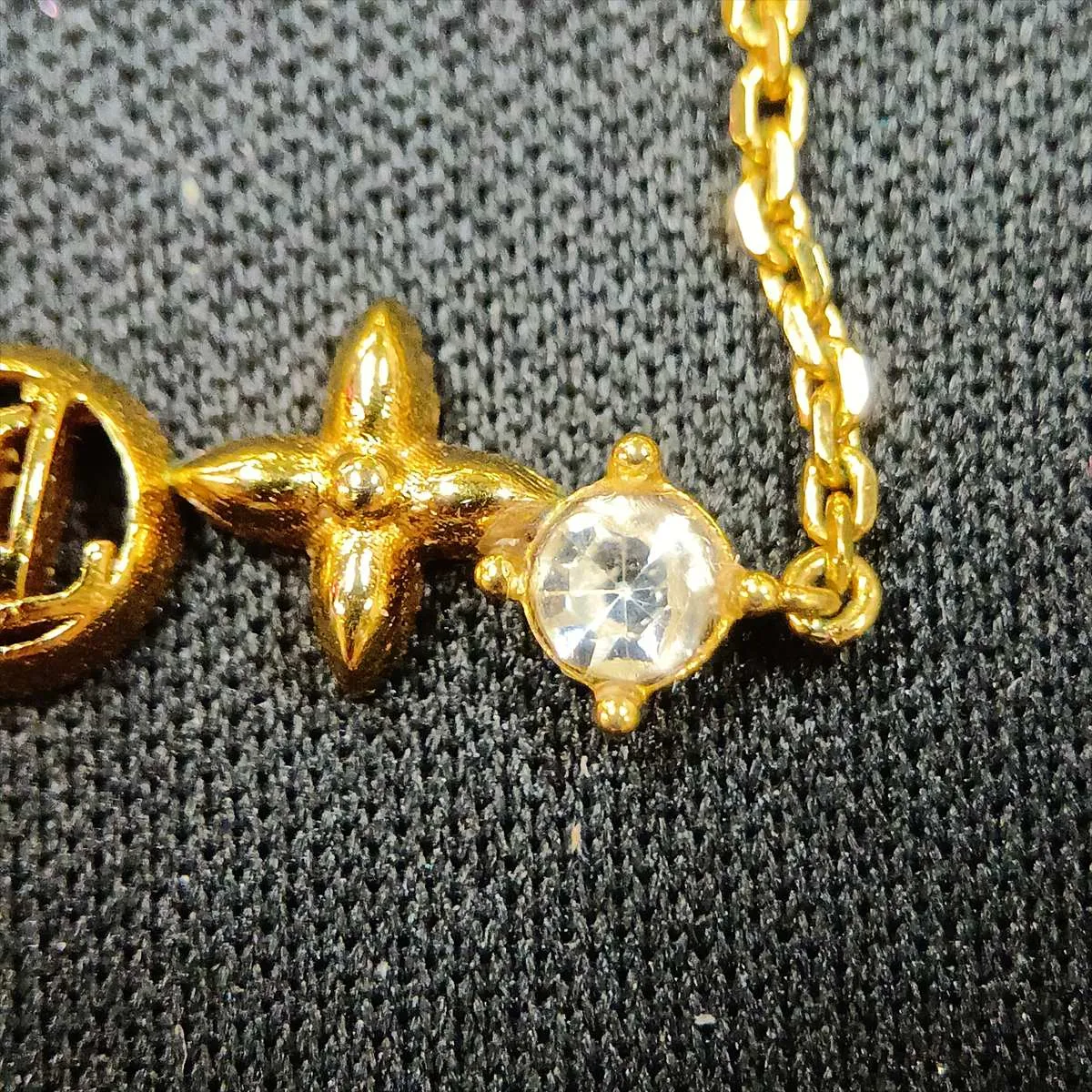 M00368 Collier Petit Louis LE3272 Necklace, GP Gold. Shows signs of wear, — view 6